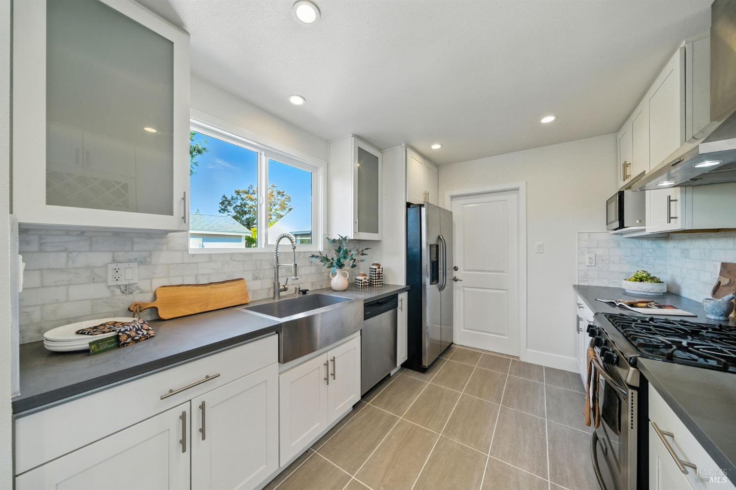 Petaluma, California, 94952, United States, 2 Bedrooms Bedrooms, ,1 BathroomBathrooms,Residential,For Sale,1934208