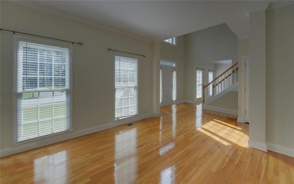 Lawrenceville, Georgia, 30043, United States, 5 Bedrooms Bedrooms, ,4 BathroomsBathrooms,Residential,For Sale,1794792