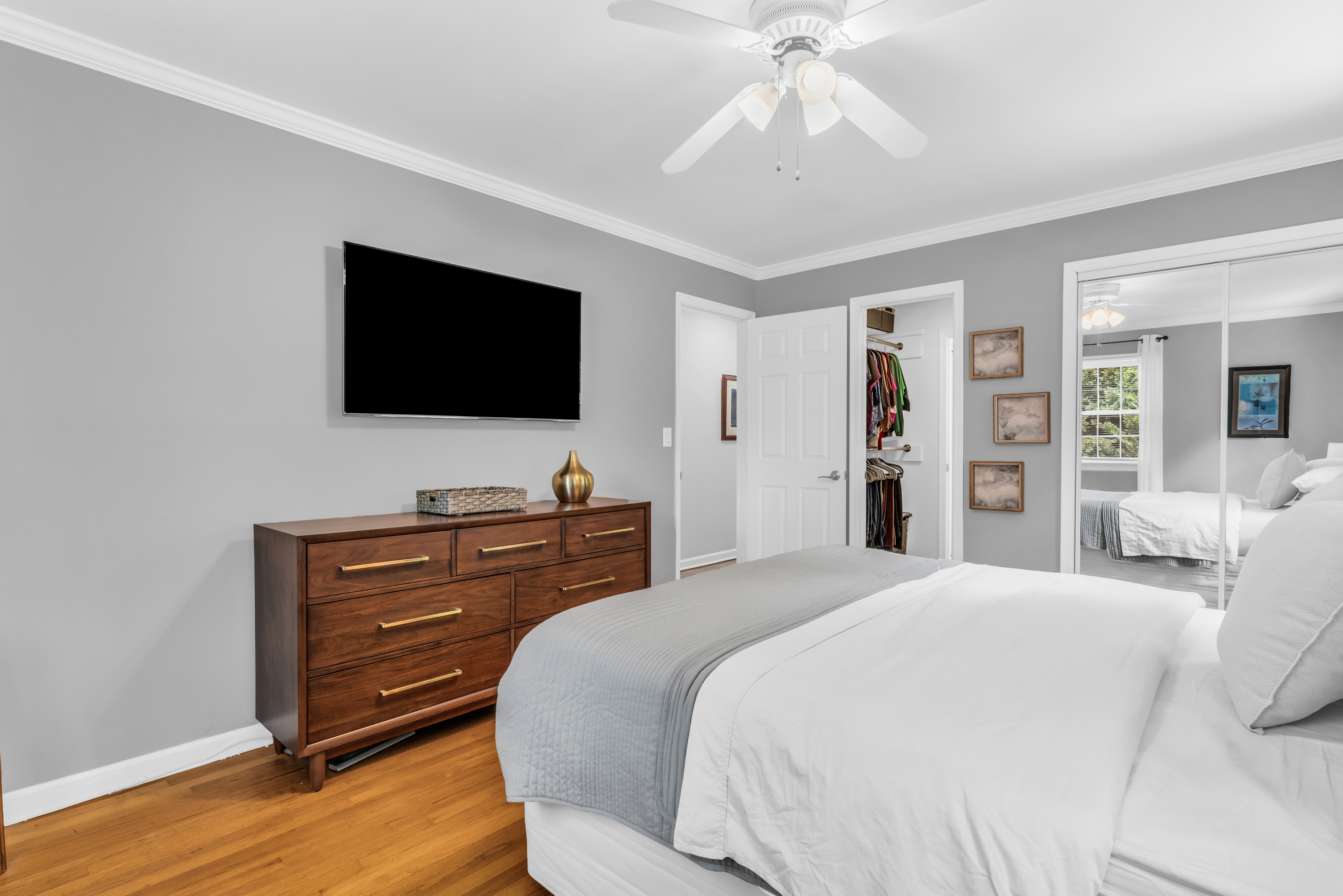  Beautiful Updated Bi-Level Home - 840 Nutswamp Road, Red Bank - 物件實景
