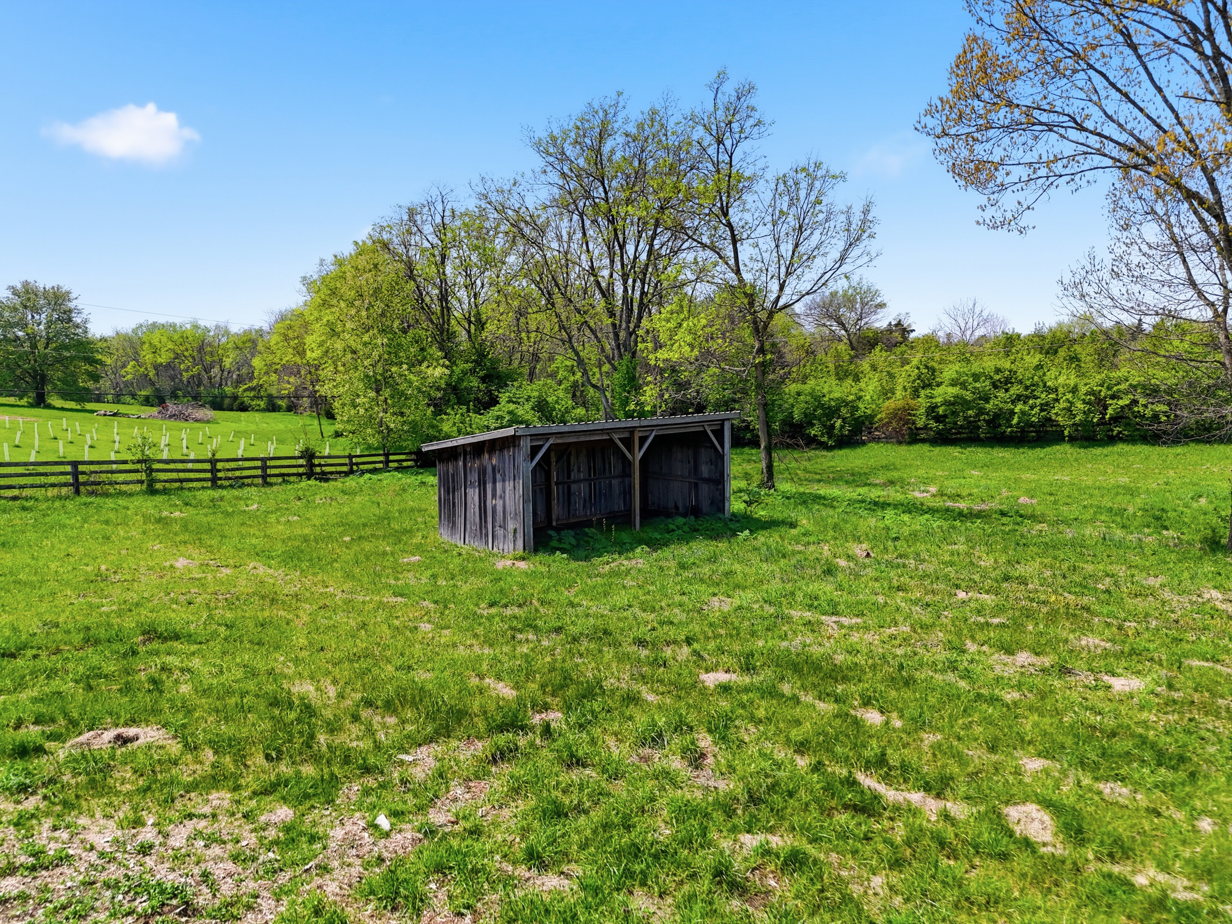  5142 Whites Lane - 物件實景