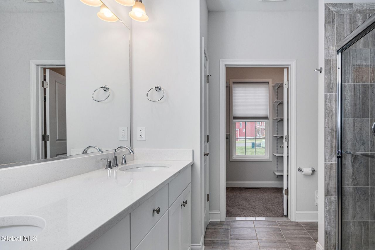 Halfmoon, New York, 12065, United States, 4 Bedrooms Bedrooms, ,3 BathroomsBathrooms,Residential,For Sale,1987891