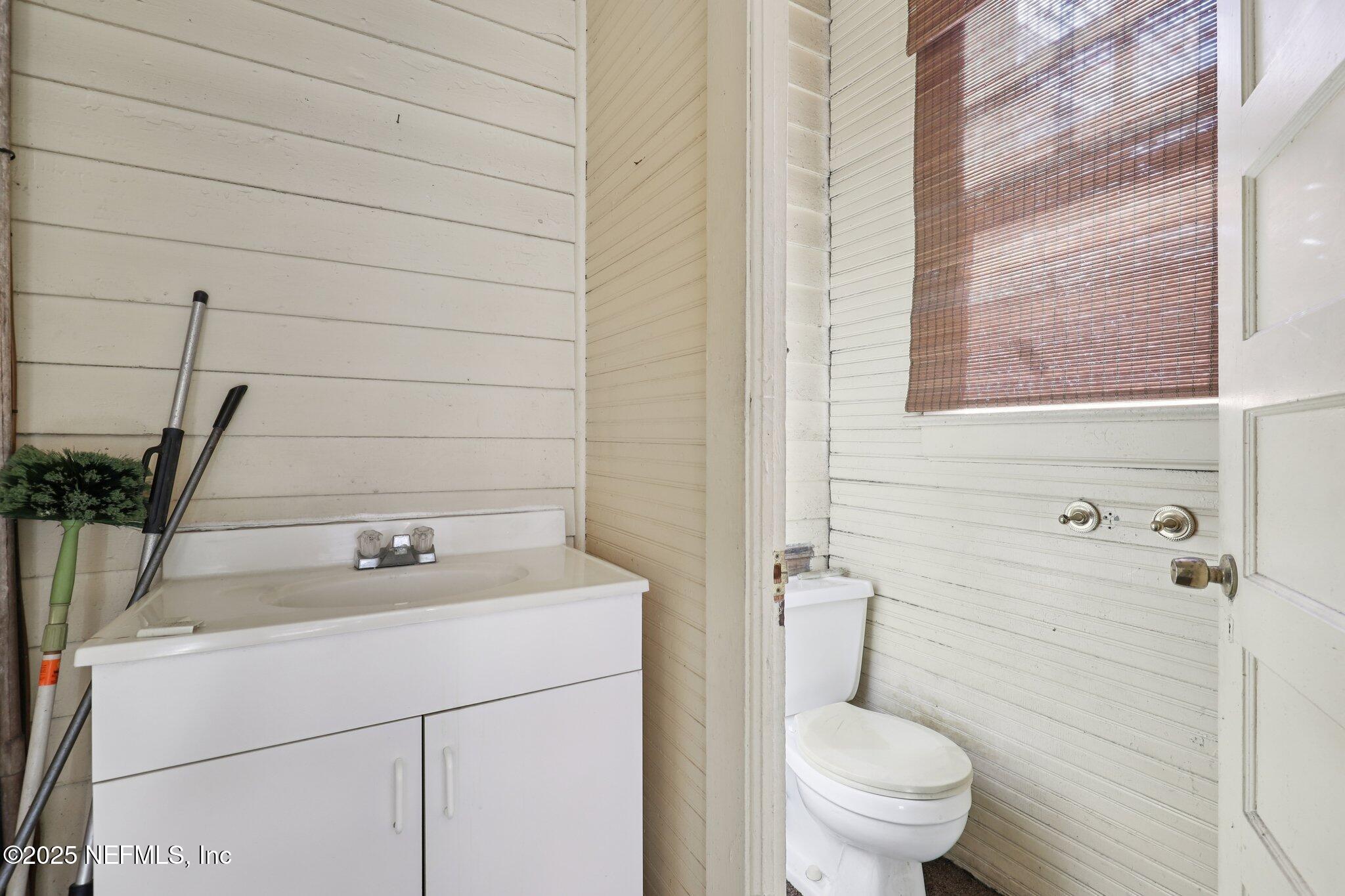 Jacksonville, Florida, 32204, United States, 4 Bedrooms Bedrooms, ,3 BathroomsBathrooms,Residential,For Sale,1989345