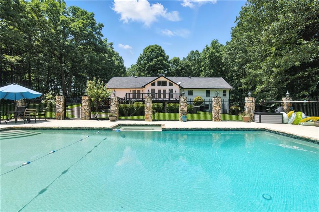 Lawrenceville, Georgia, 30045, United States, 4 Bedrooms Bedrooms, ,3 BathroomsBathrooms,Residential,For Sale,1941302