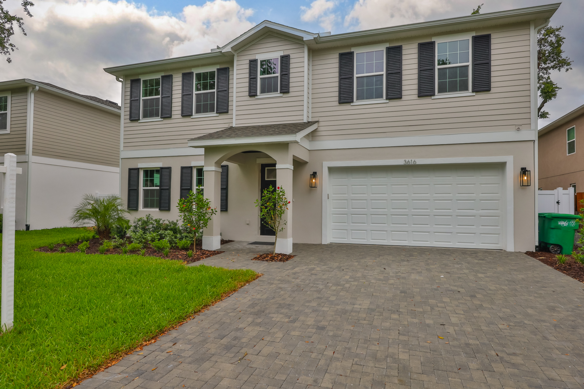 Tampa, Florida, 33609, United States, 4 Bedrooms Bedrooms, ,5 BathroomsBathrooms,Residential,For Sale,1792306