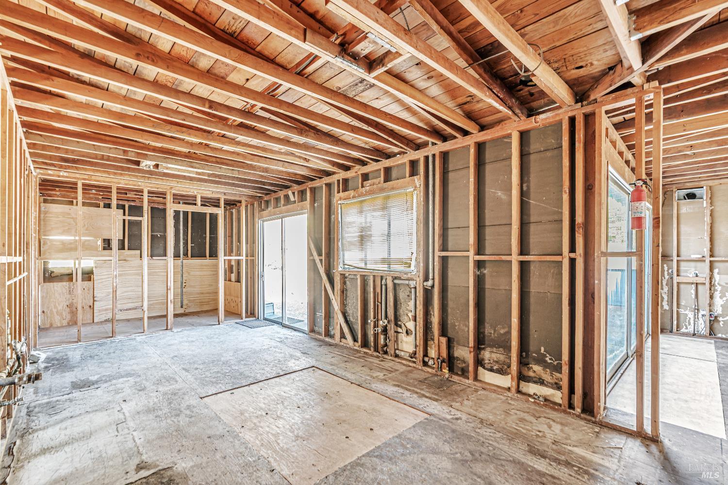 San Rafael, California, 94903, United States, 4 Bedrooms Bedrooms, ,3 BathroomsBathrooms,Residential,For Sale,1837138