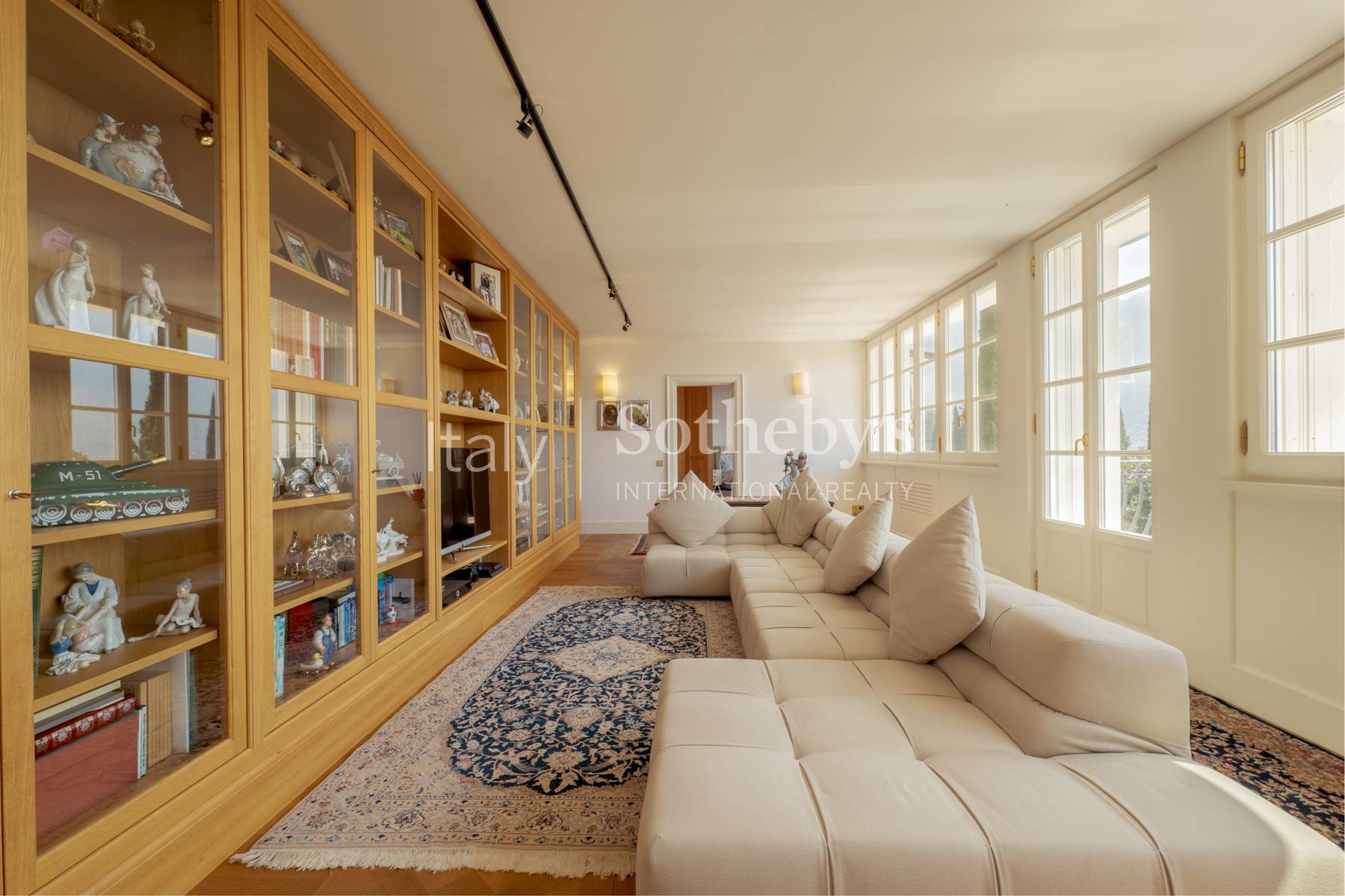  Villa Miravalle: A Historic Residence Between Lake and Mountains - 物件實景