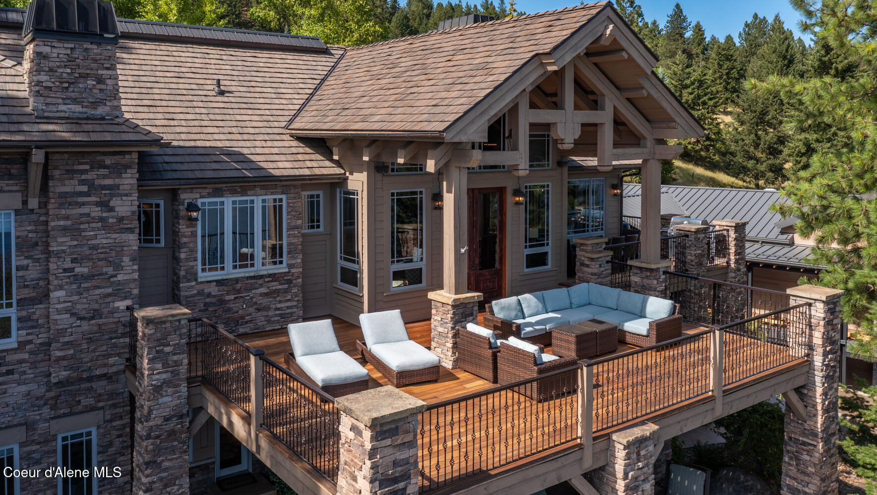Coeur d'Alene, Idaho, 83814, United States, 4 Bedrooms Bedrooms, ,4 BathroomsBathrooms,Residential,For Sale,1909432