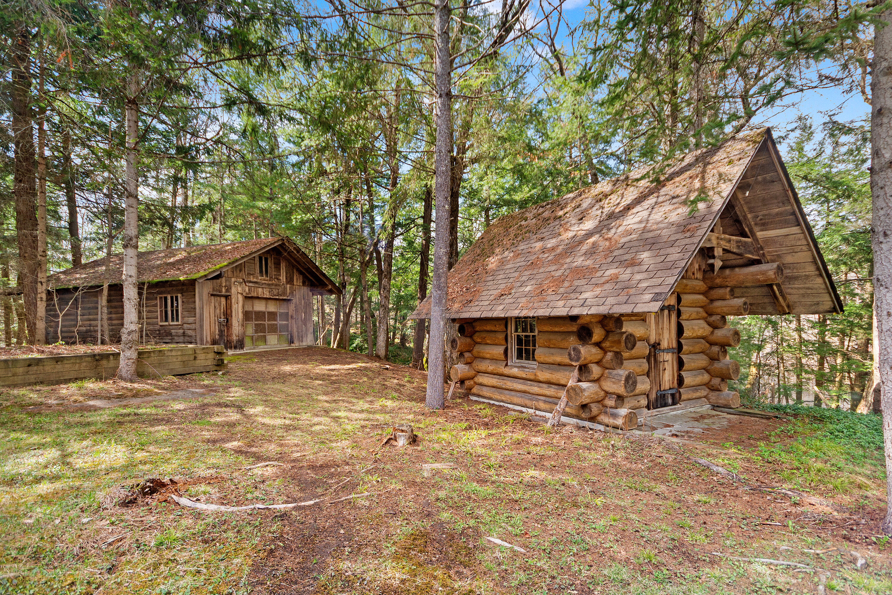  Gibson Lake Family Compound - 物件實景