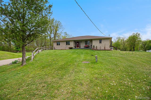 Iosco Twp, Michigan, 48843, United States, 4 Bedrooms Bedrooms, ,4 BathroomsBathrooms,Residential,For Sale,1980571