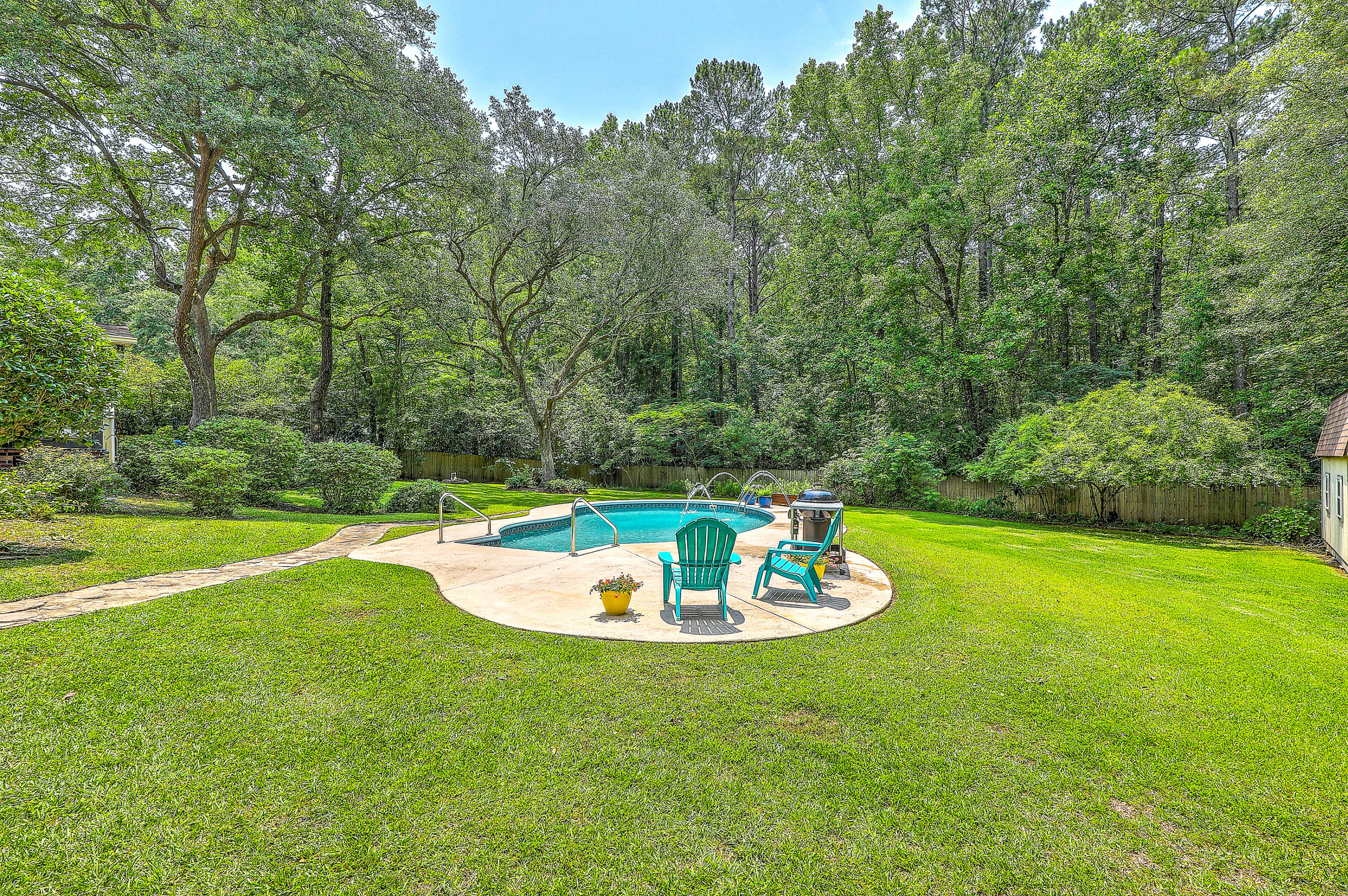 Summerville, South Carolina, 29485, United States, 4 Bedrooms Bedrooms, ,3 BathroomsBathrooms,Residential,For Sale,1922854