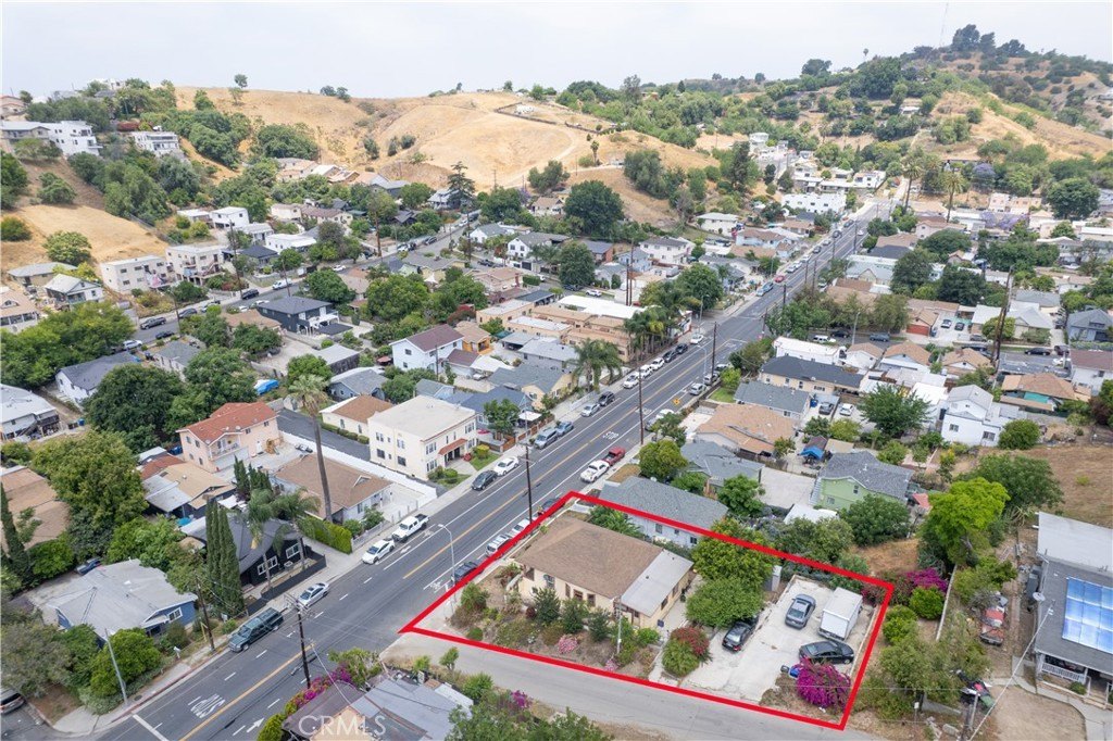 Los Angeles, California, 90031, United States, 3 Bedrooms Bedrooms, ,1 BathroomBathrooms,Residential,For Sale,1990461