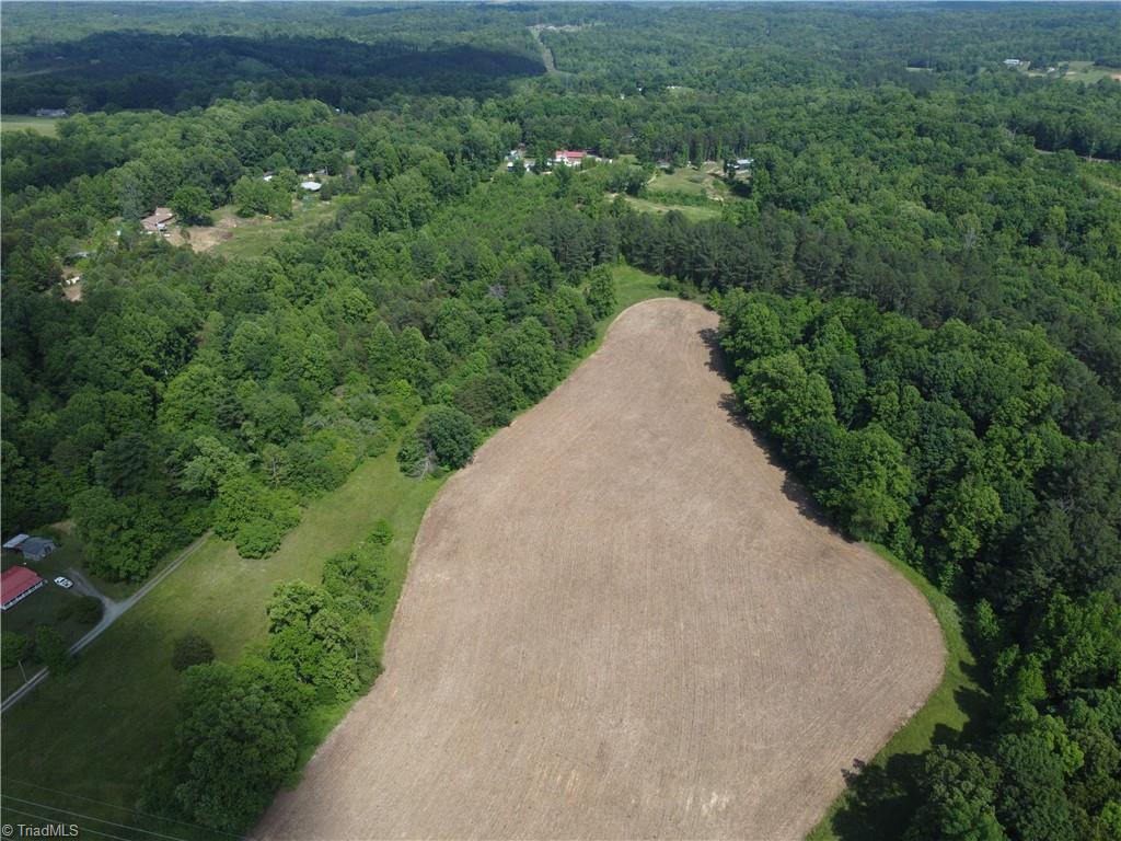 Walnut Cove, North Carolina, 27052, United States, 3 Bedrooms Bedrooms, ,1 BathroomBathrooms,Residential,For Sale,1837106