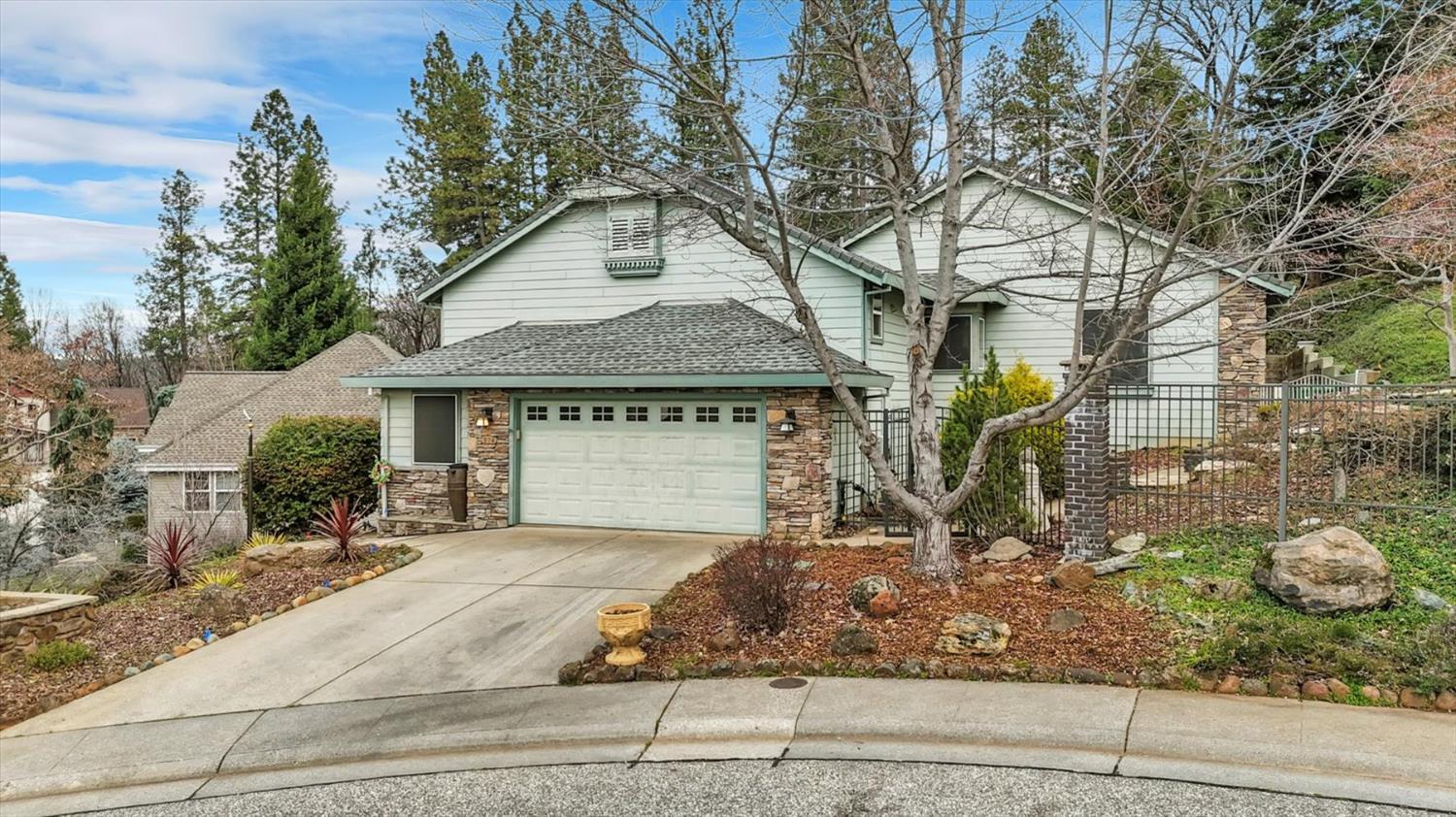 Grass Valley, California, 95945, United States, 3 Bedrooms Bedrooms, ,3 BathroomsBathrooms,Residential,For Sale,2012341
