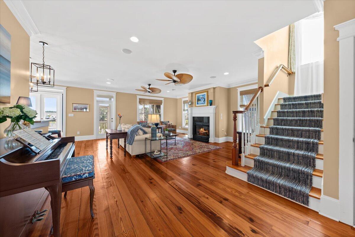 Mount Pleasant, South Carolina, 29466, United States, 4 Bedrooms Bedrooms, ,4 BathroomsBathrooms,Residential,For Sale,1838188