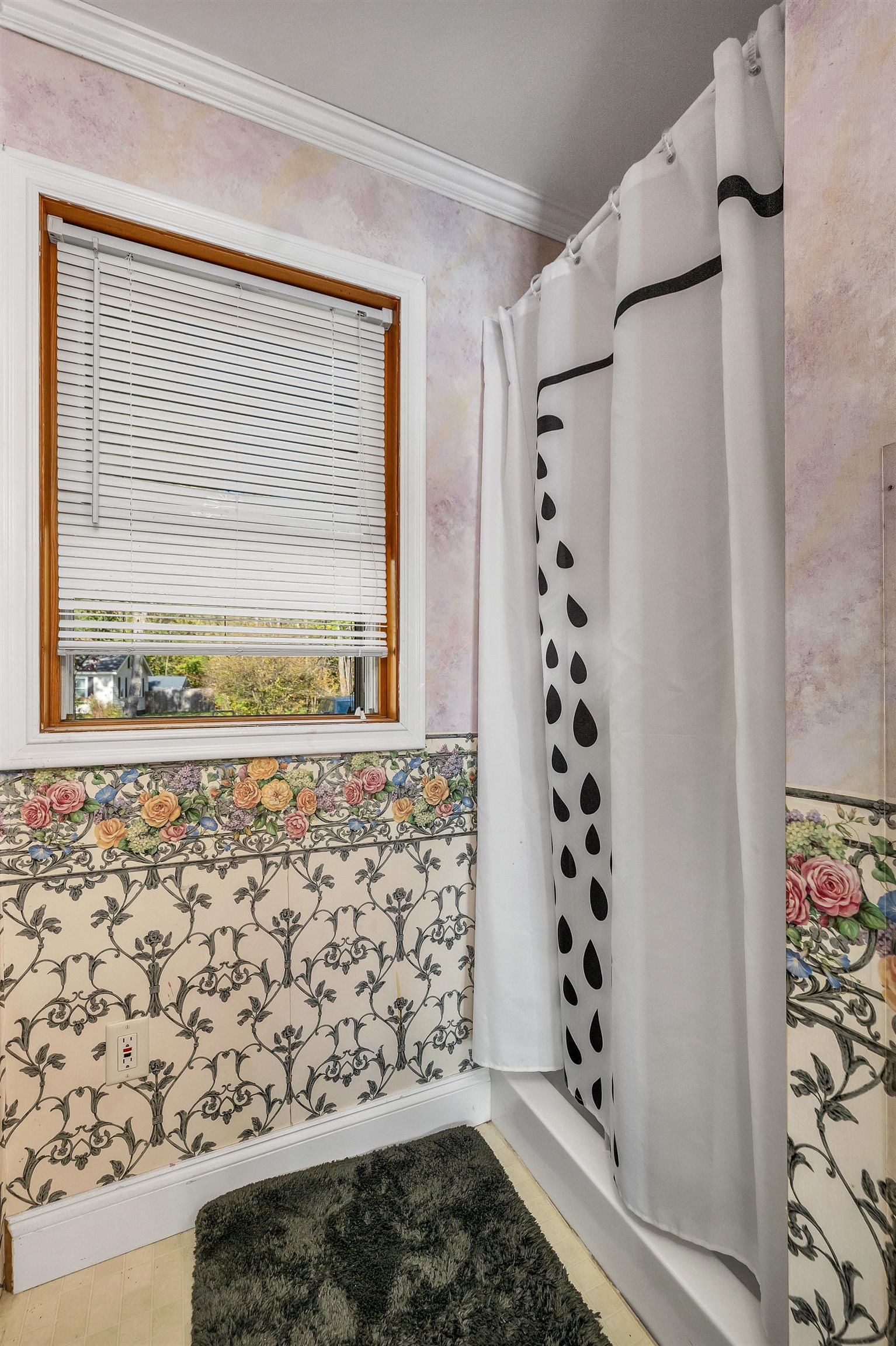 Dunbarton, New Hampshire, 03046, United States, 3 Bedrooms Bedrooms, ,2 BathroomsBathrooms,Residential,For Sale,1989464