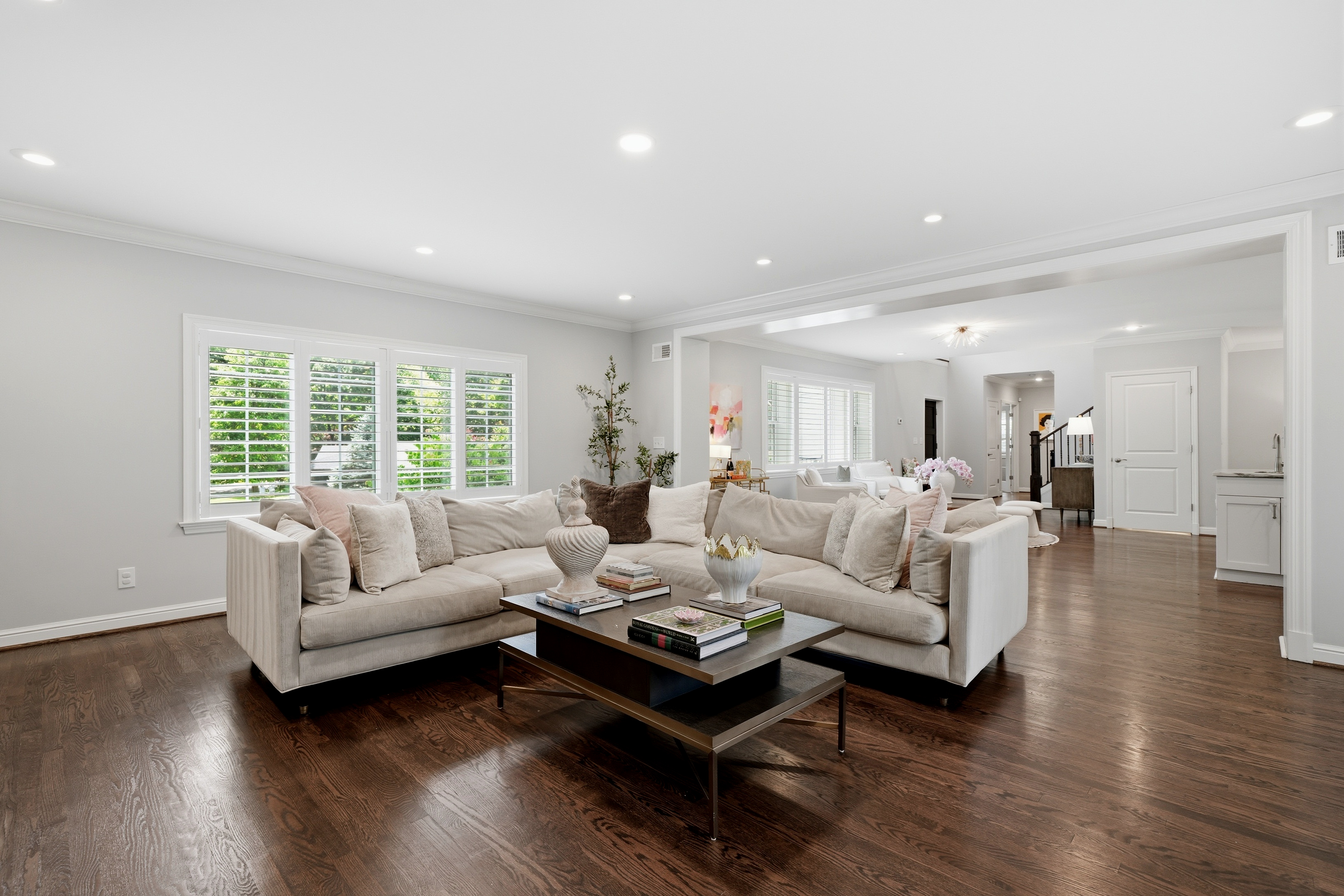  Discover Your Dream Home in Warson Woods: Elegantly Enhanced Living - 物件實景