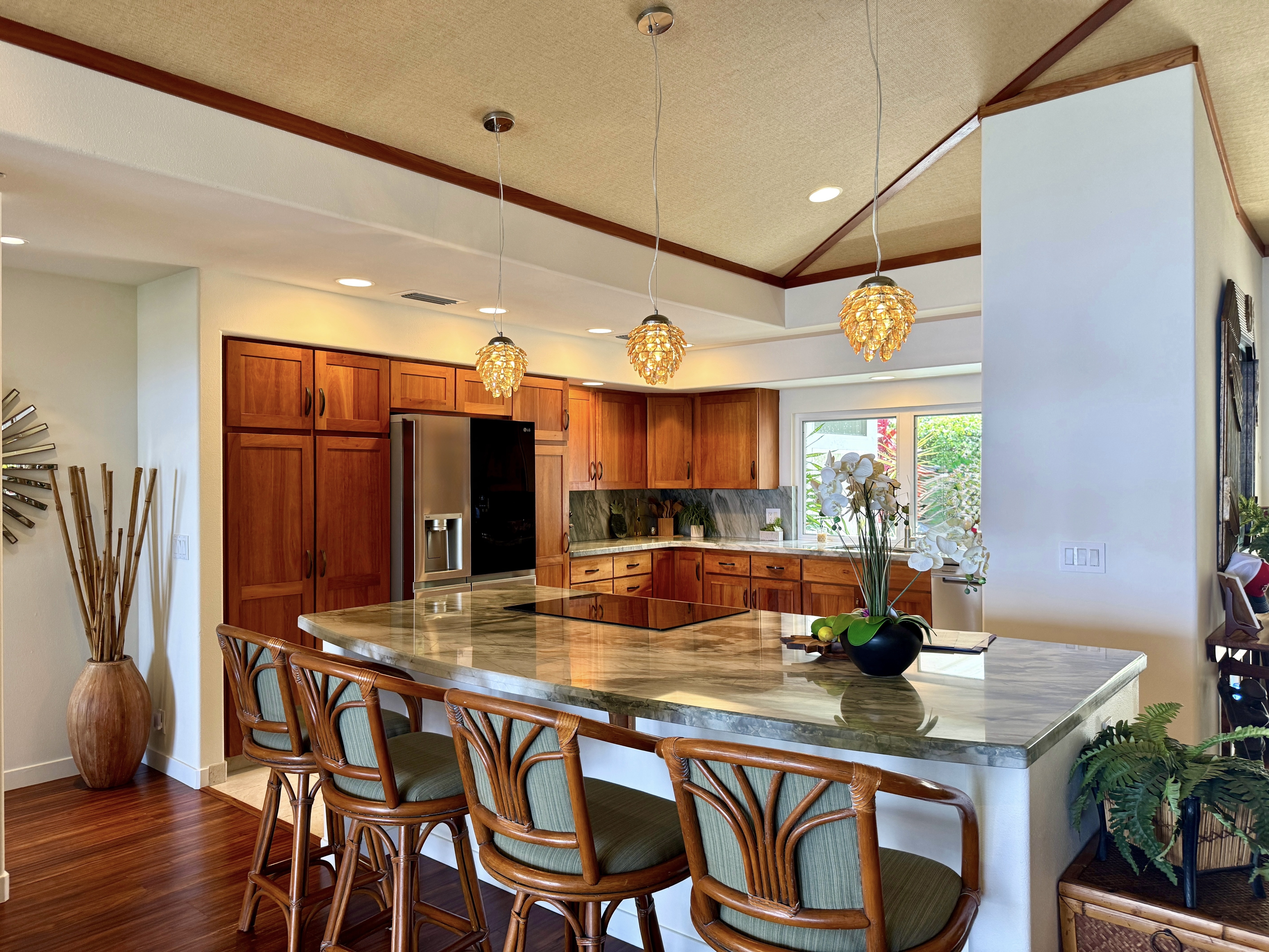 Kailua-Kona, Hawaii, 96740, United States, 3 Bedrooms Bedrooms, ,4 BathroomsBathrooms,Residential,For Sale,1908739