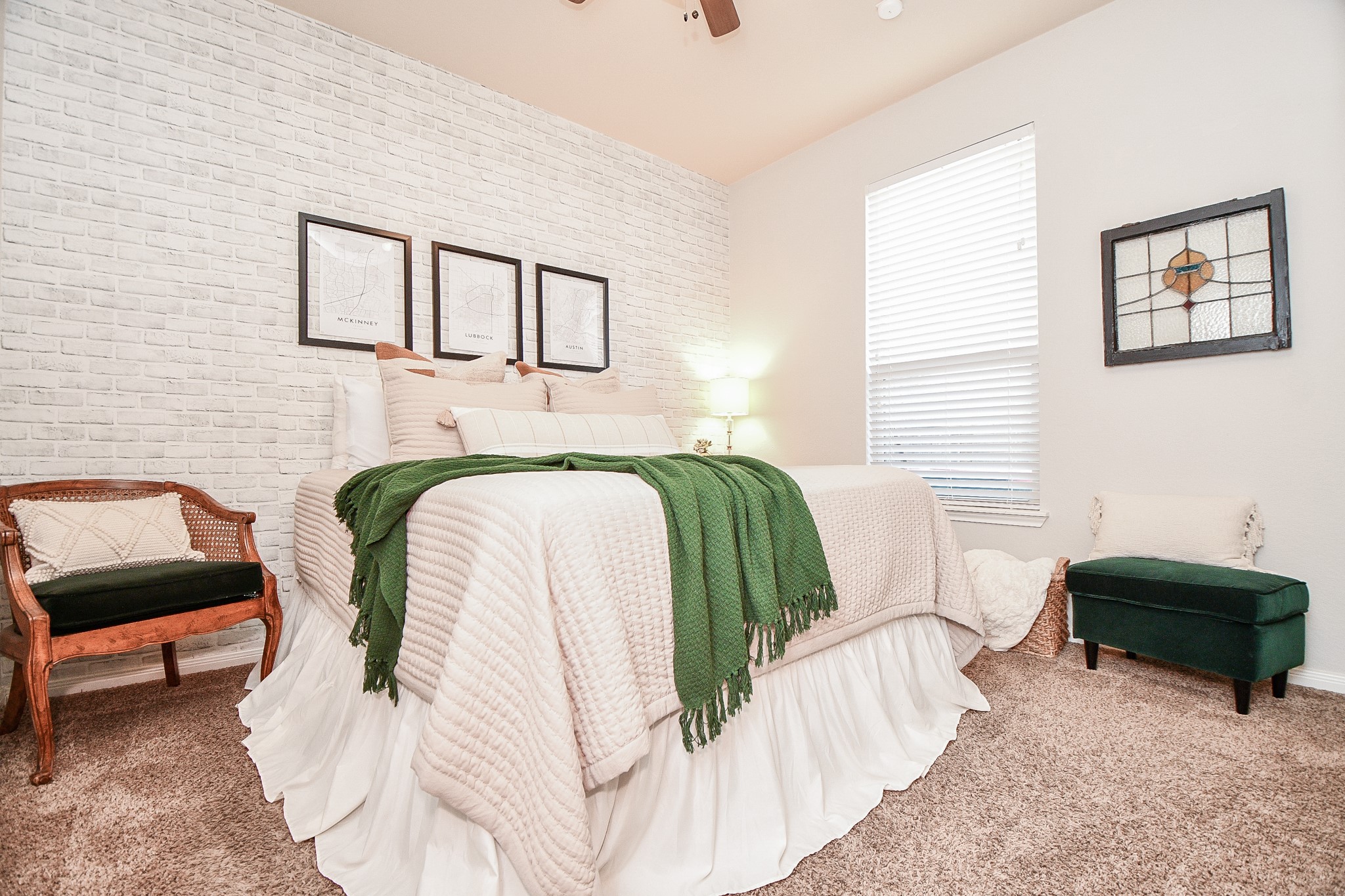  4206 Fenetre Forest Street - 物件實景