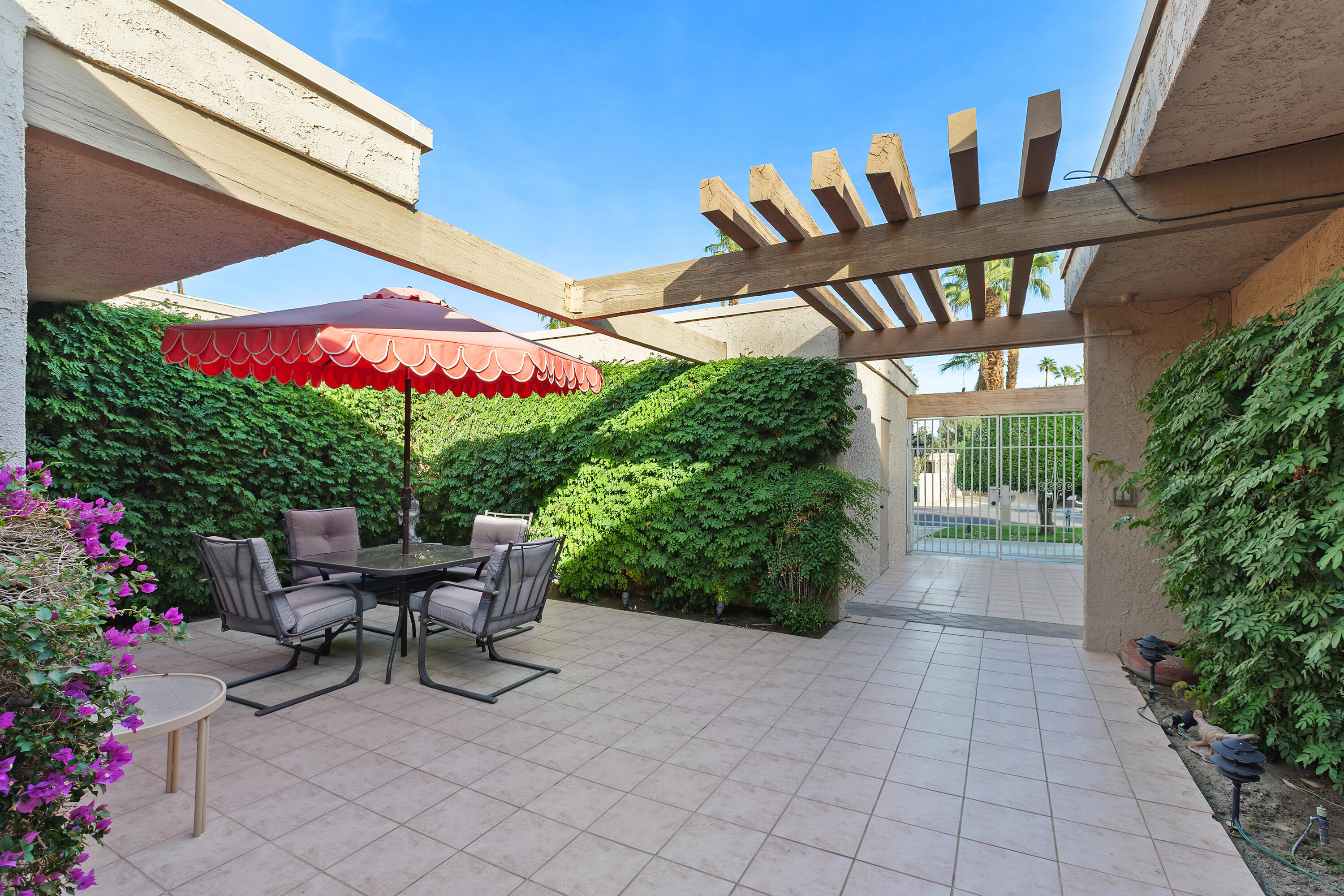 Bermuda Dunes, California, 92203, United States, 2 Bedrooms Bedrooms, ,2 BathroomsBathrooms,Residential,For Sale,1989527