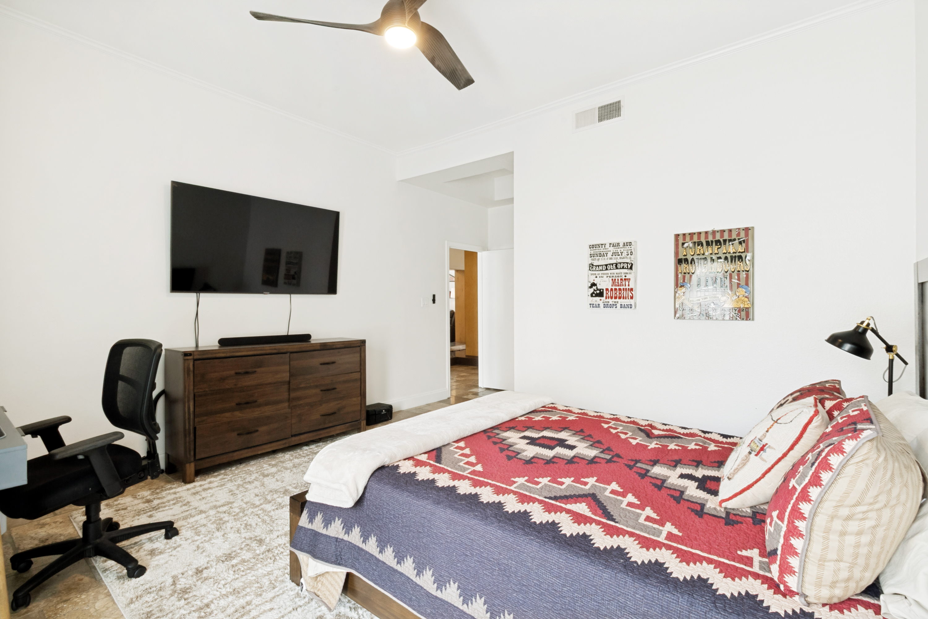  4040 Avondale Avenue #204 - 物件實景