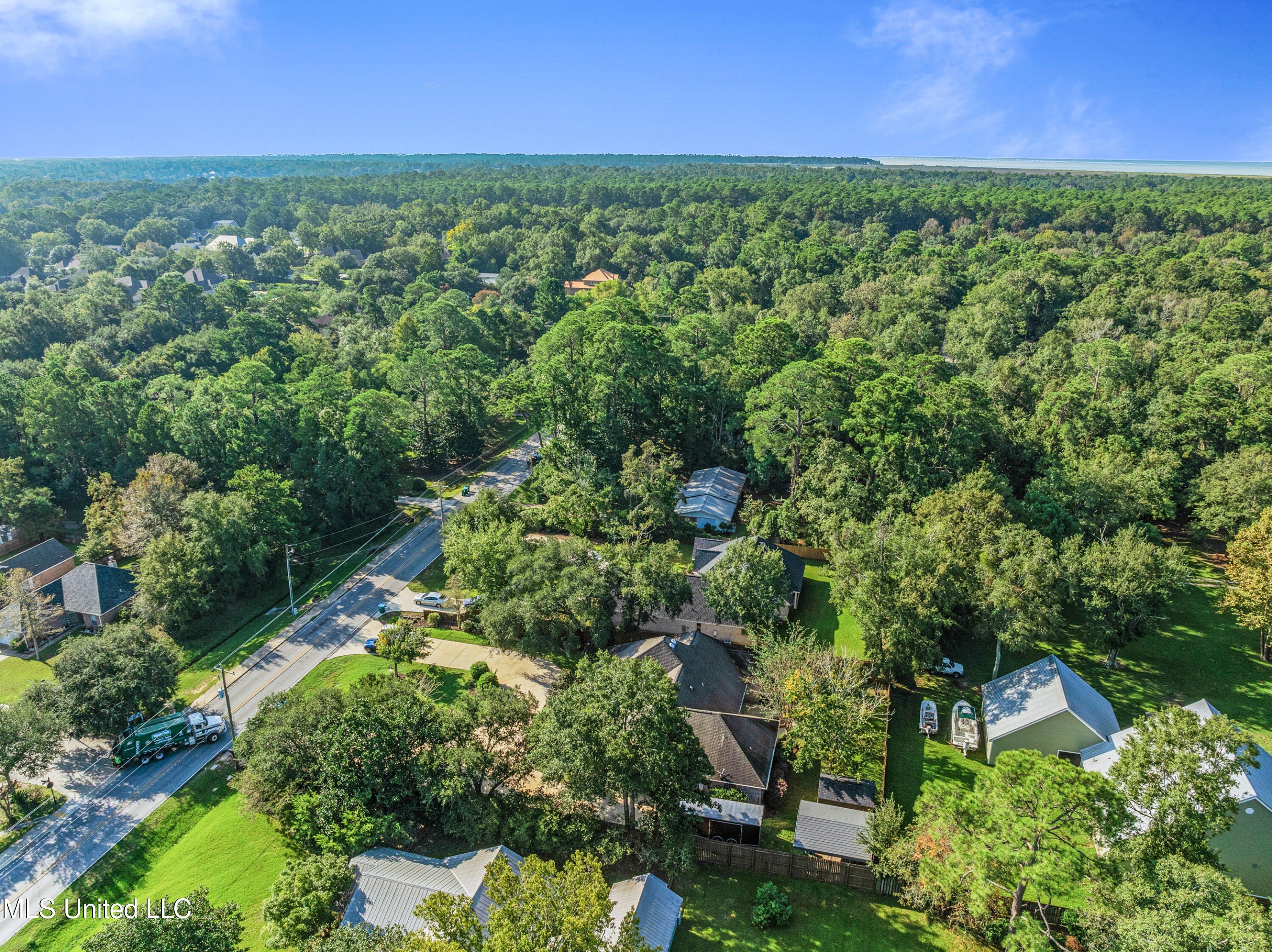 Ocean Springs, Mississippi, 39564, United States, 4 Bedrooms Bedrooms, ,3 BathroomsBathrooms,Residential,For Sale,1978241