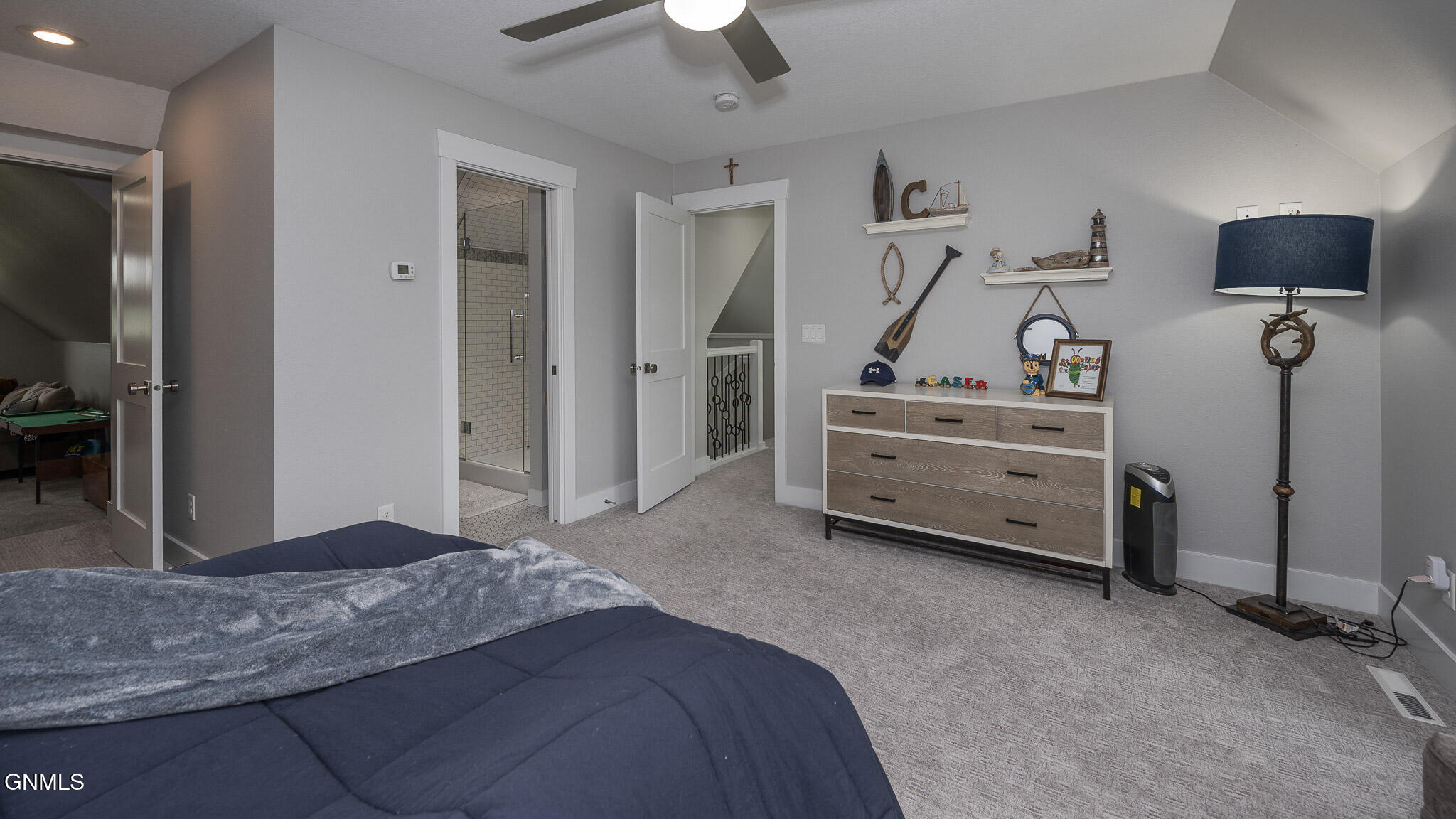 Bismarck, North Dakota, 58504, United States, 6 Bedrooms Bedrooms, ,4 BathroomsBathrooms,Residential,For Sale,1982102