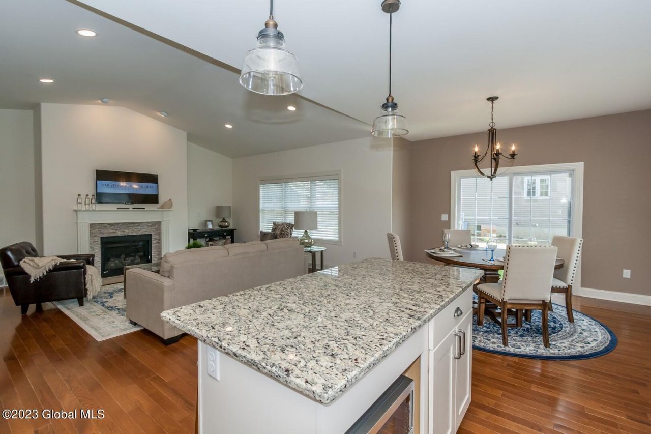 Saratoga Springs, New York, 12866, United States, 3 Bedrooms Bedrooms, ,3 BathroomsBathrooms,Residential,For Sale,1986306