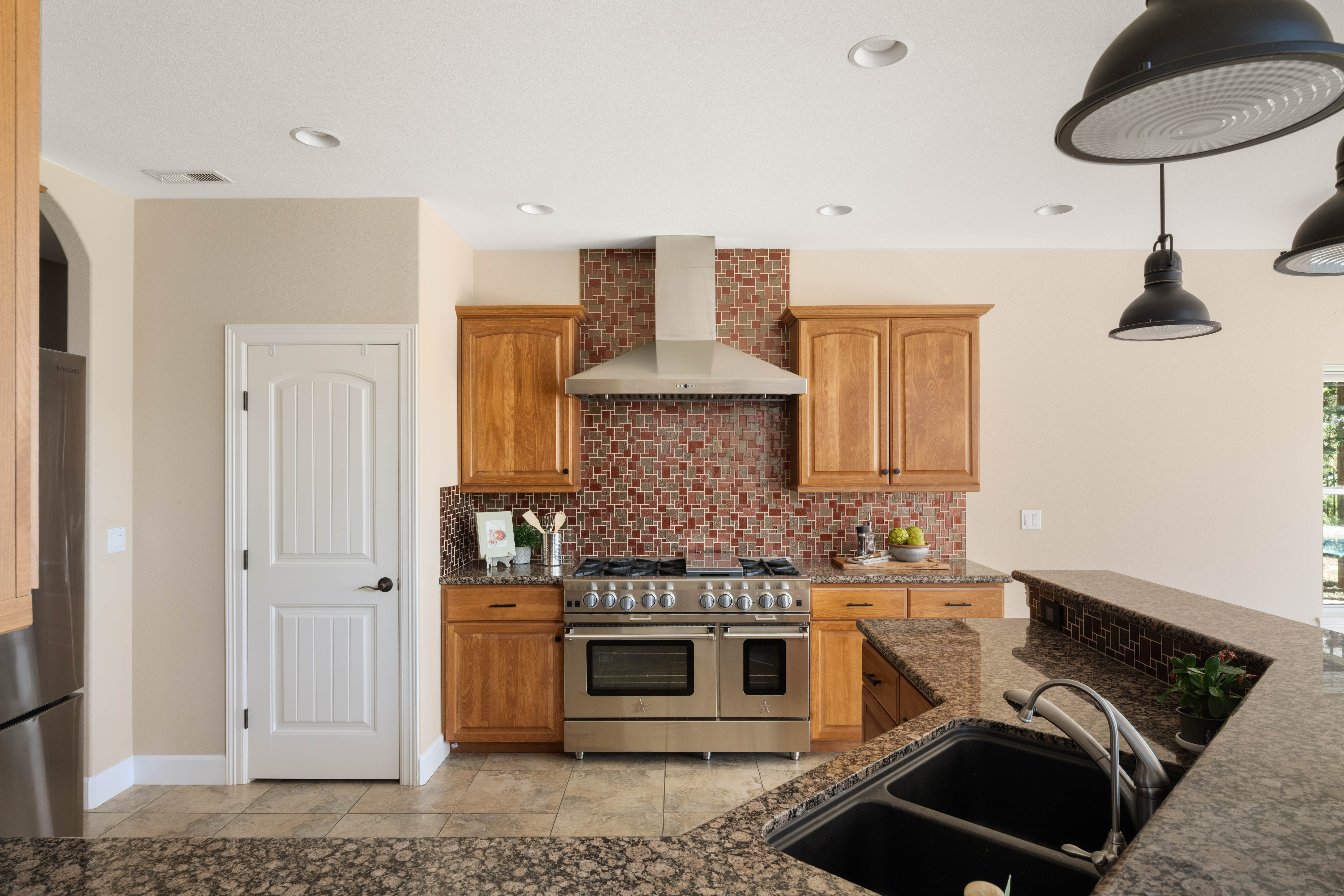  Pool, Course Frontage, Outdoor Kitchen &More - 物件實景