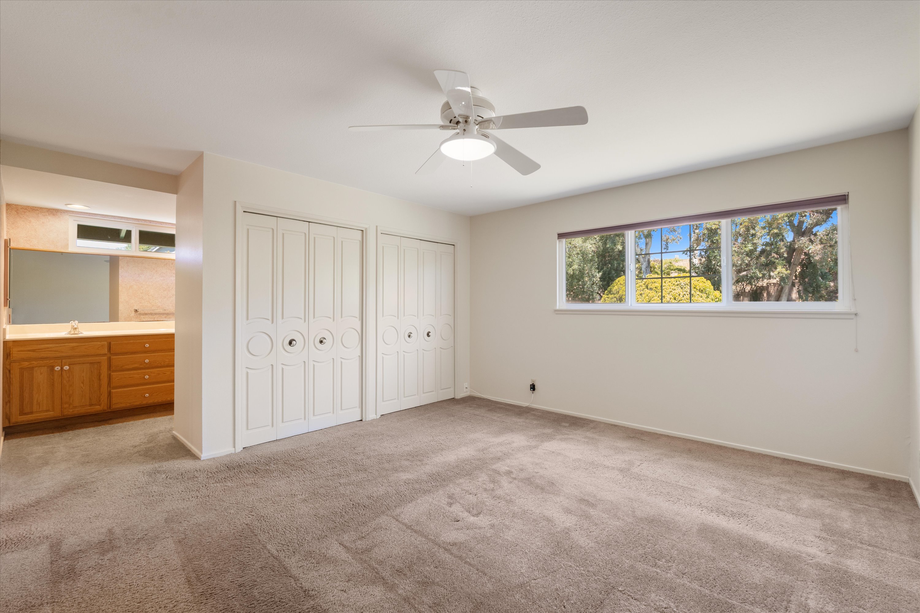 Thousand Oaks, California, 91360, United States, 5 Bedrooms Bedrooms, ,3 BathroomsBathrooms,Residential,For Sale,1895028