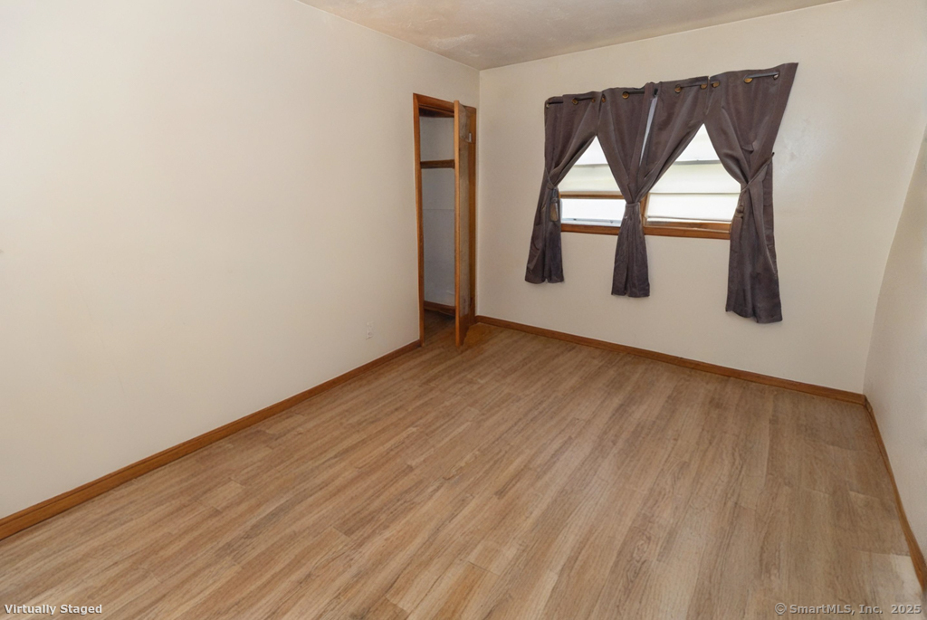 Montville, Connecticut, 06382, United States, 5 Bedrooms Bedrooms, ,3 BathroomsBathrooms,Residential,For Sale,1895658
