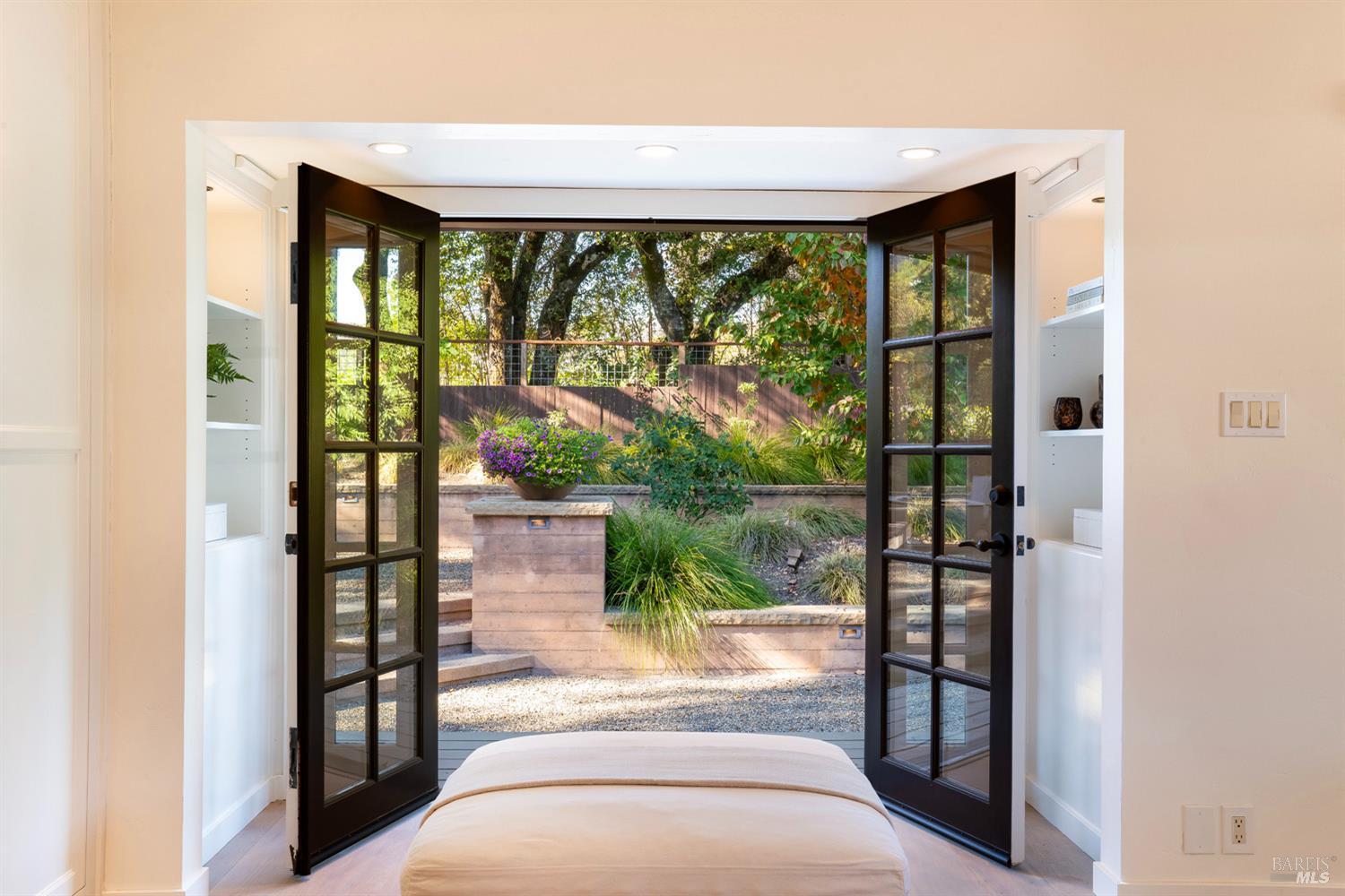 St. Helena, California, 94574, United States, 3 Bedrooms Bedrooms, ,5 BathroomsBathrooms,Residential,For Sale,1998865