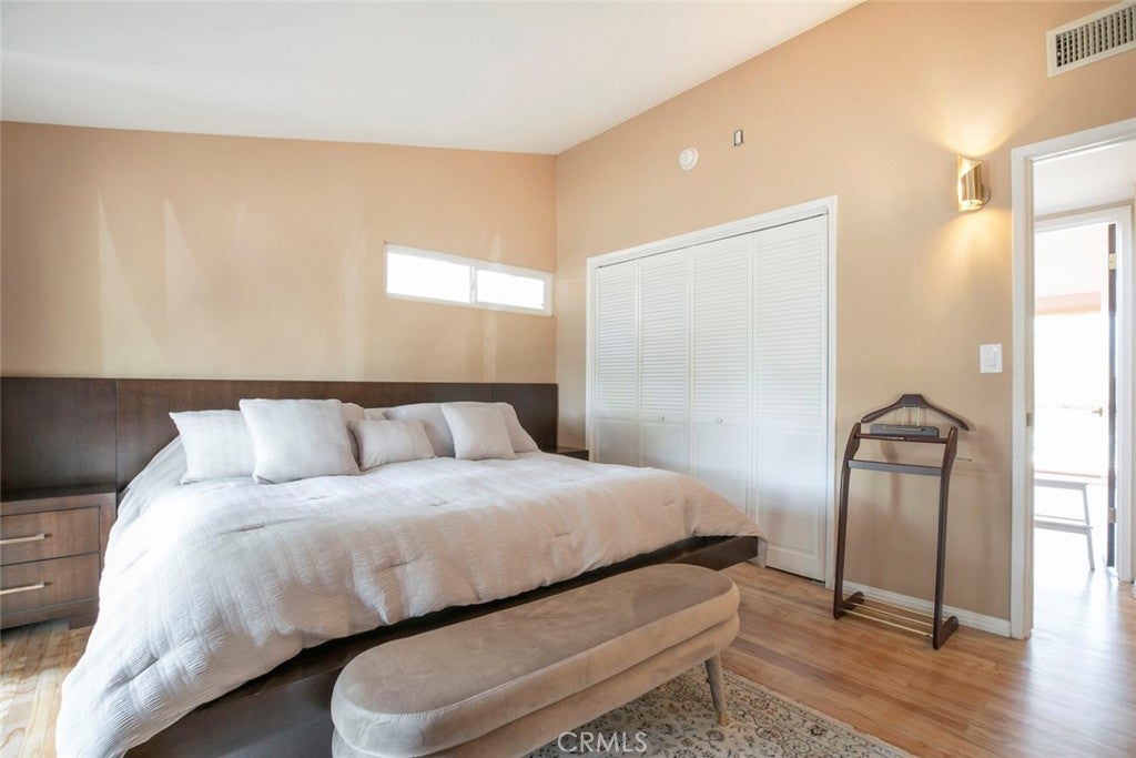 Granada Hills, California, 91344, United States, 3 Bedrooms Bedrooms, ,2 BathroomsBathrooms,Residential,For Sale,1940925
