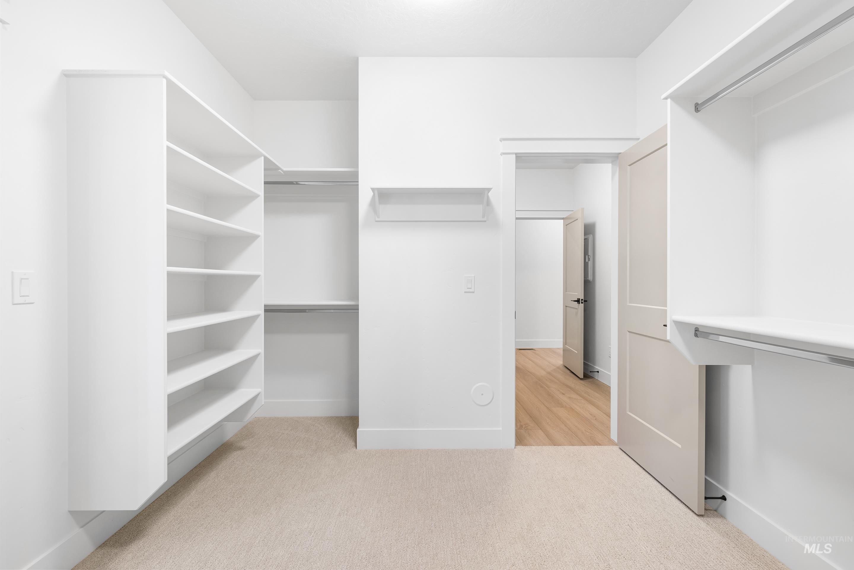 Kuna, Idaho, 83634, United States, 3 Bedrooms Bedrooms, ,Residential,For Sale,1989227