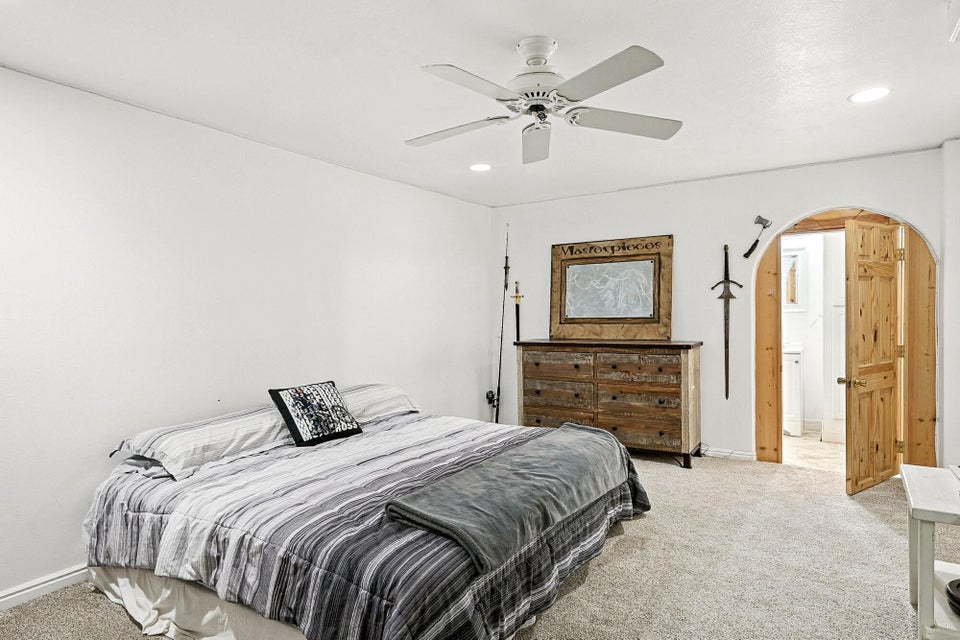 Cedar City, Utah, 84720, United States, 6 Bedrooms Bedrooms, ,5 BathroomsBathrooms,Residential,For Sale,1933400