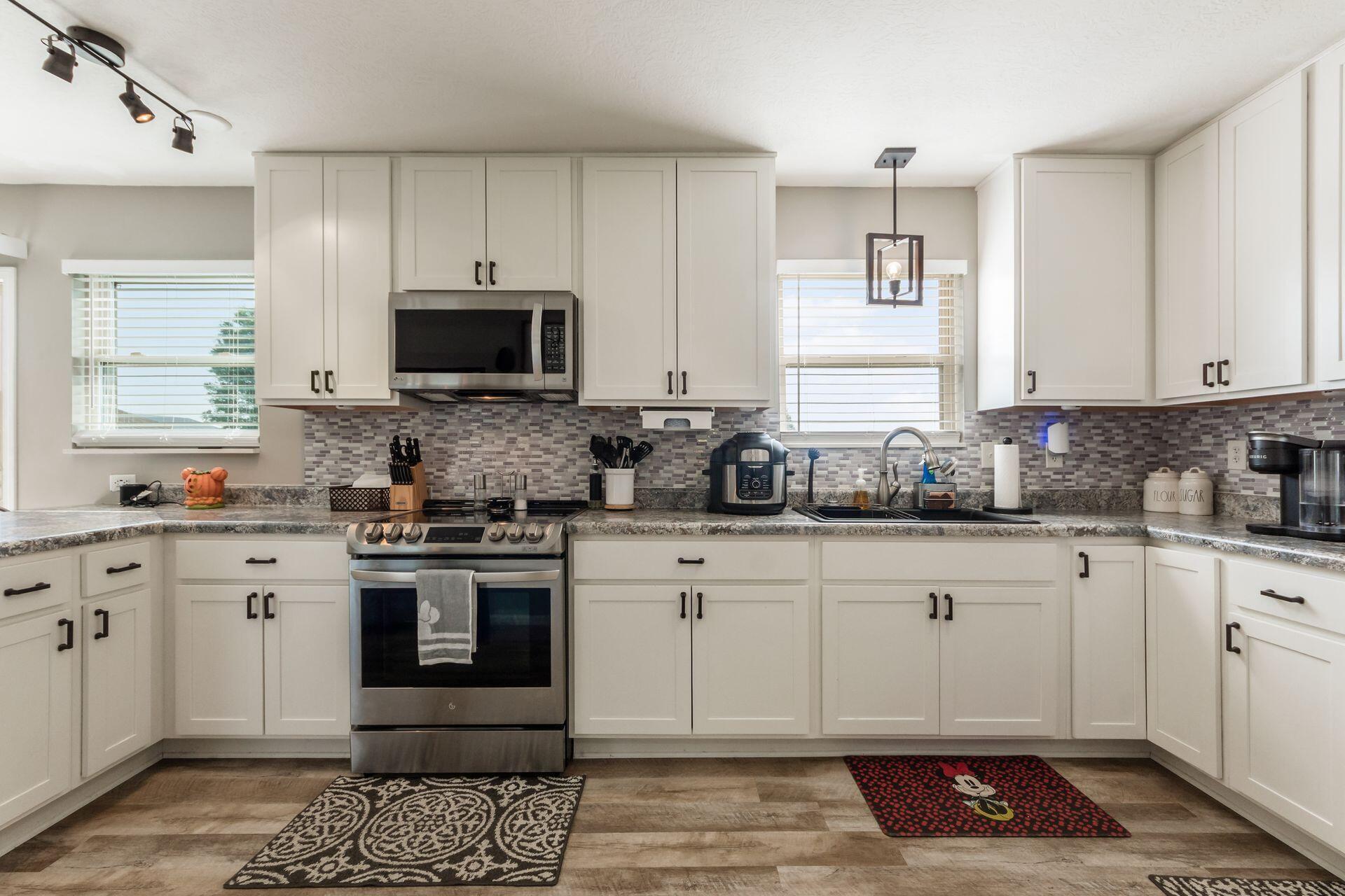 Orient, Ohio, 43146, United States, 4 Bedrooms Bedrooms, ,3 BathroomsBathrooms,Residential,For Sale,1877383