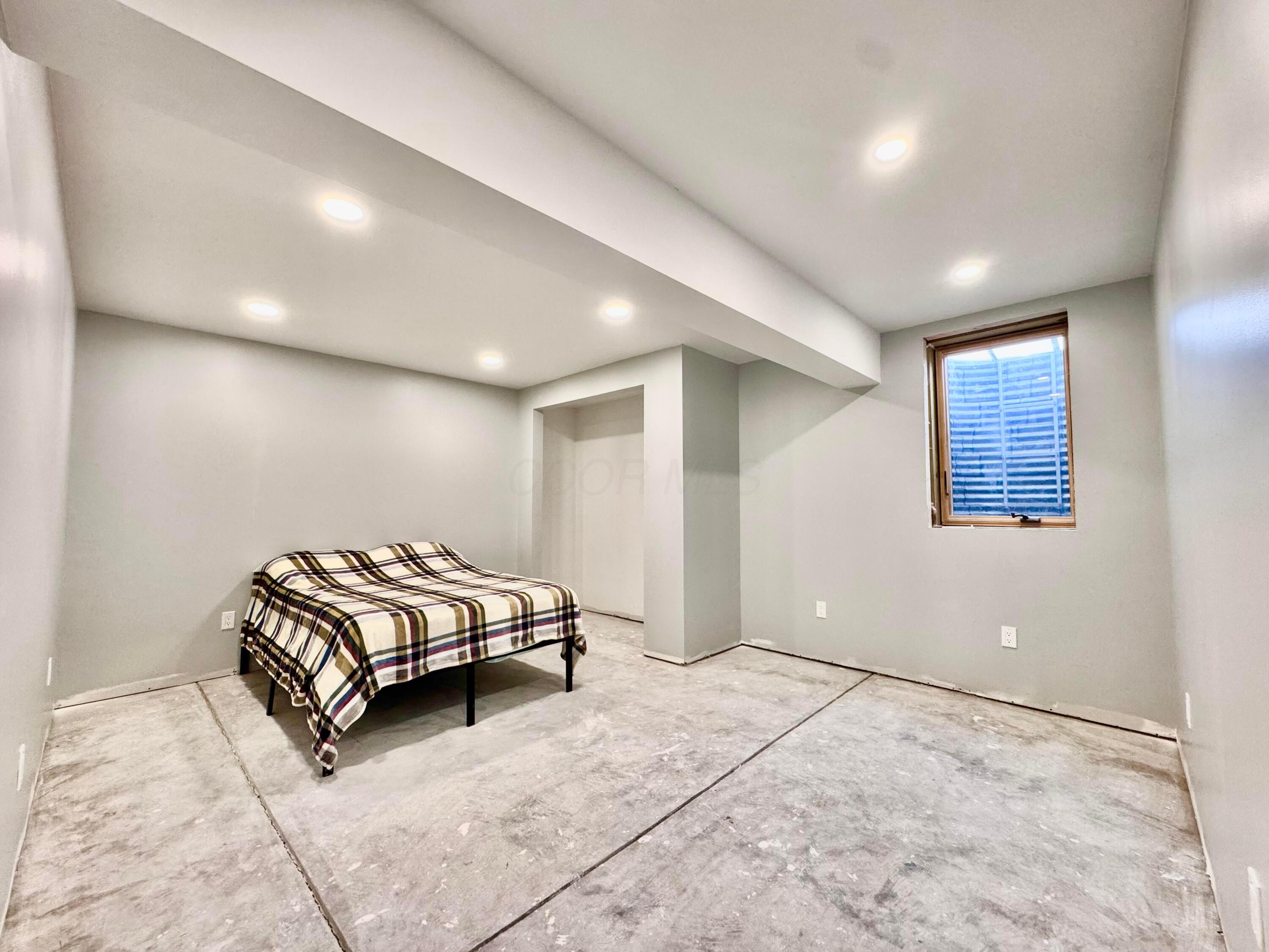 Powell, Ohio, 43065, United States, 3 Bedrooms Bedrooms, ,2 BathroomsBathrooms,Residential,For Sale,1989731