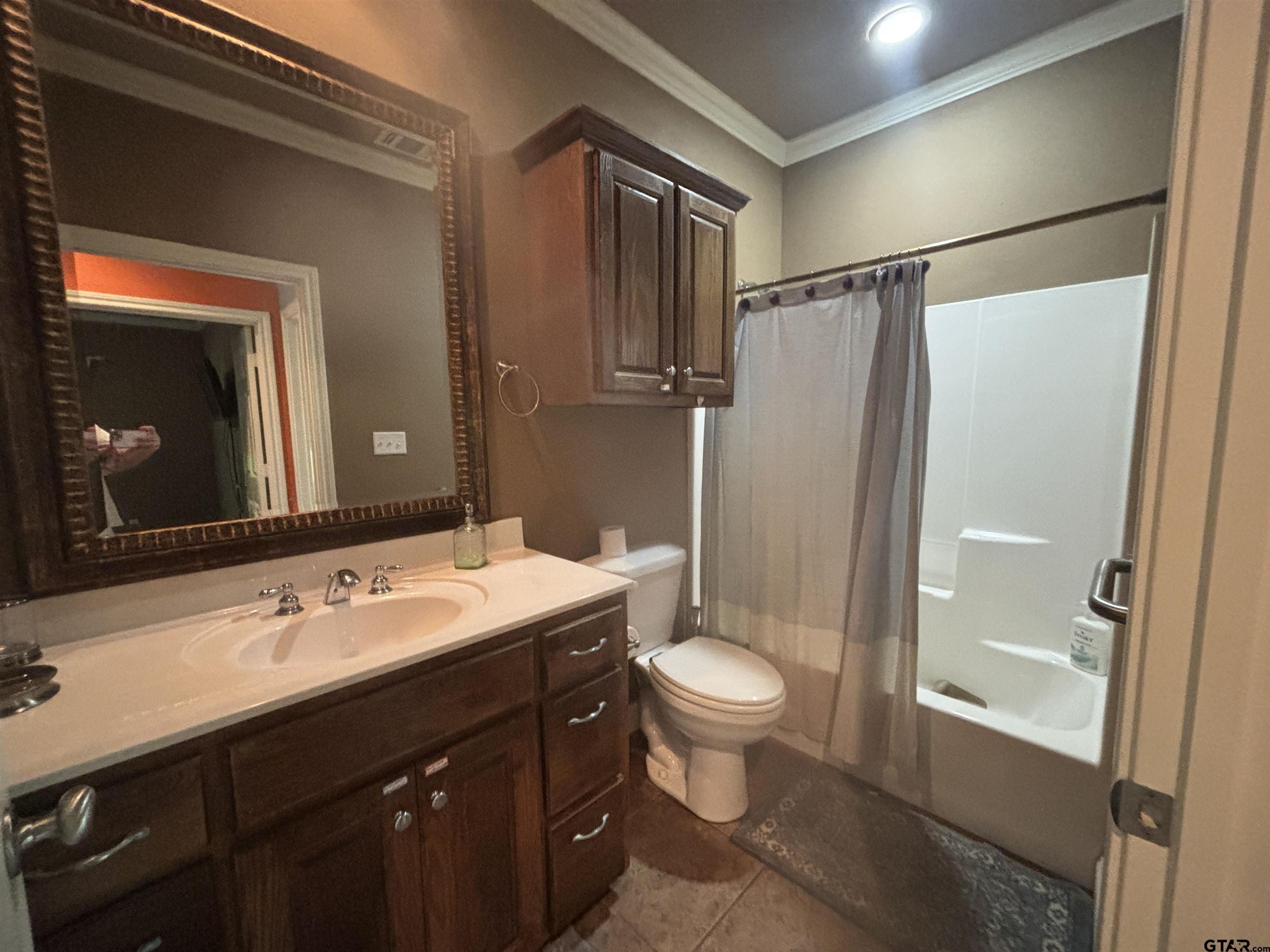 Pittsburg, Texas, 75686, United States, 3 Bedrooms Bedrooms, ,2 BathroomsBathrooms,Residential,For Sale,1980998