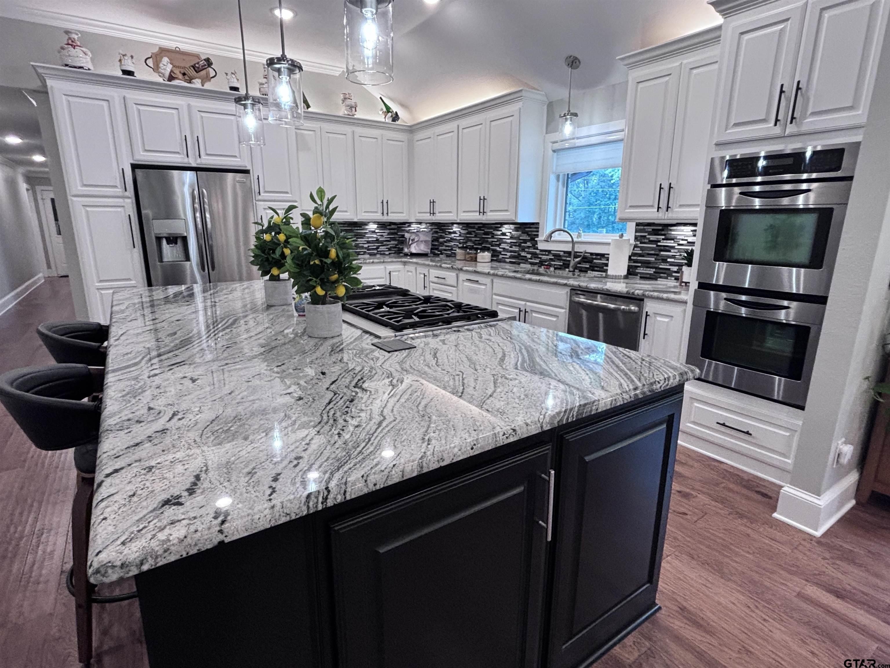 Pittsburg, Texas, 75686, United States, 4 Bedrooms Bedrooms, ,5 BathroomsBathrooms,Residential,For Sale,1942722