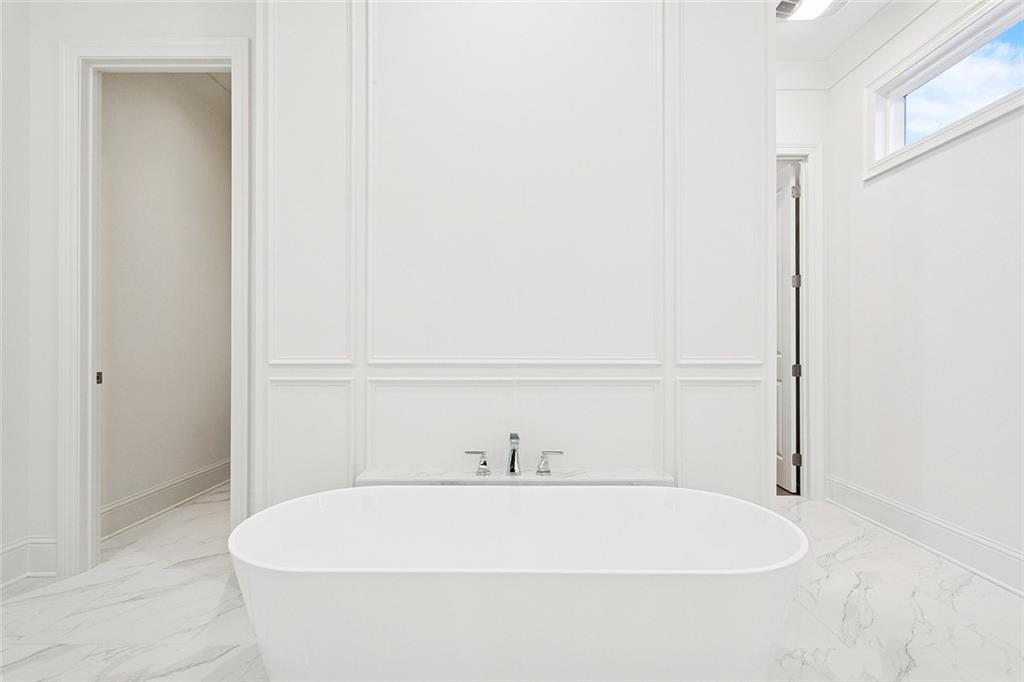 Covington, Louisiana, 70433, United States, 4 Bedrooms Bedrooms, ,3 BathroomsBathrooms,Residential,For Sale,1989421