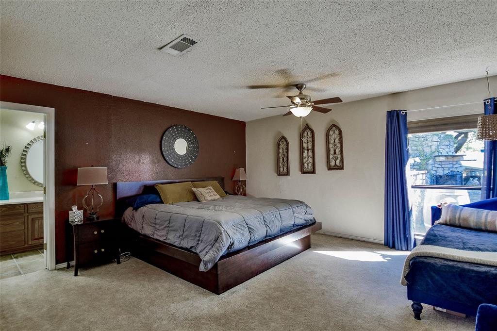 Granbury, Texas, 76049, United States, 3 Bedrooms Bedrooms, ,2 BathroomsBathrooms,Residential,For Sale,1984180