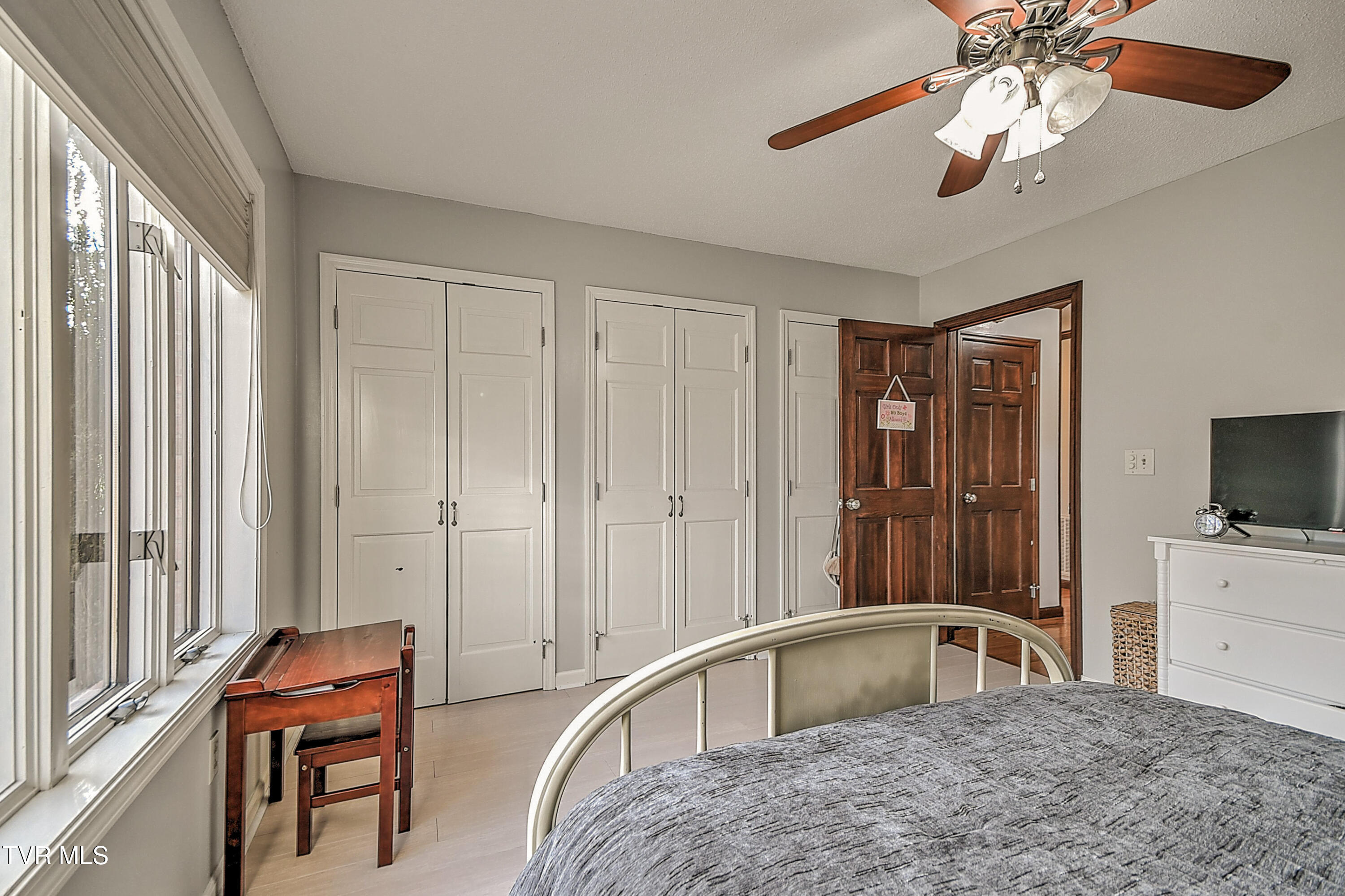 Jonesborough, Tennessee, 37659, United States, 6 Bedrooms Bedrooms, ,6 BathroomsBathrooms,Residential,For Sale,2011777