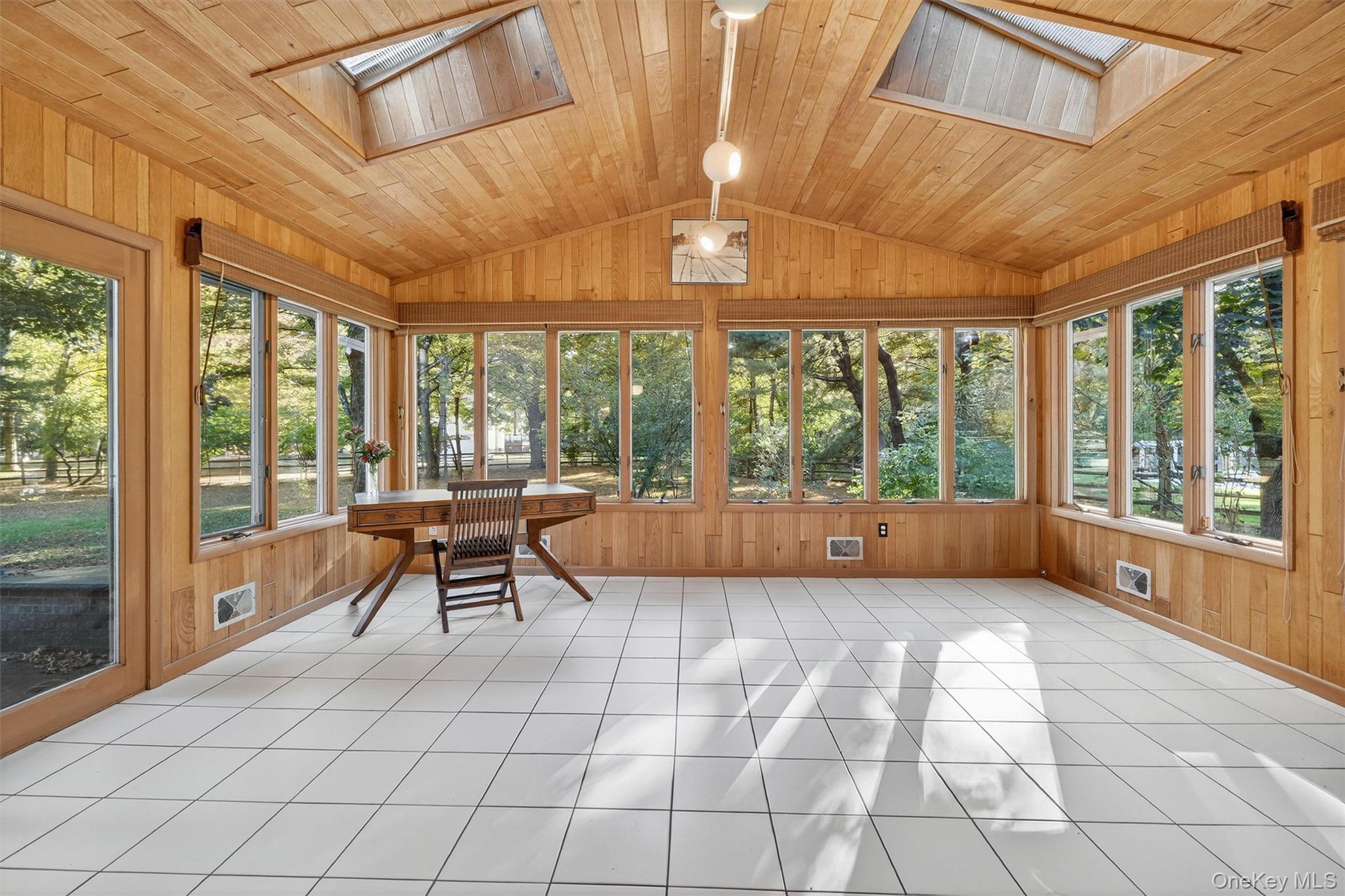 Montebello, New York, 10901, United States, 5 Bedrooms Bedrooms, ,4 BathroomsBathrooms,Residential,For Sale,1987706