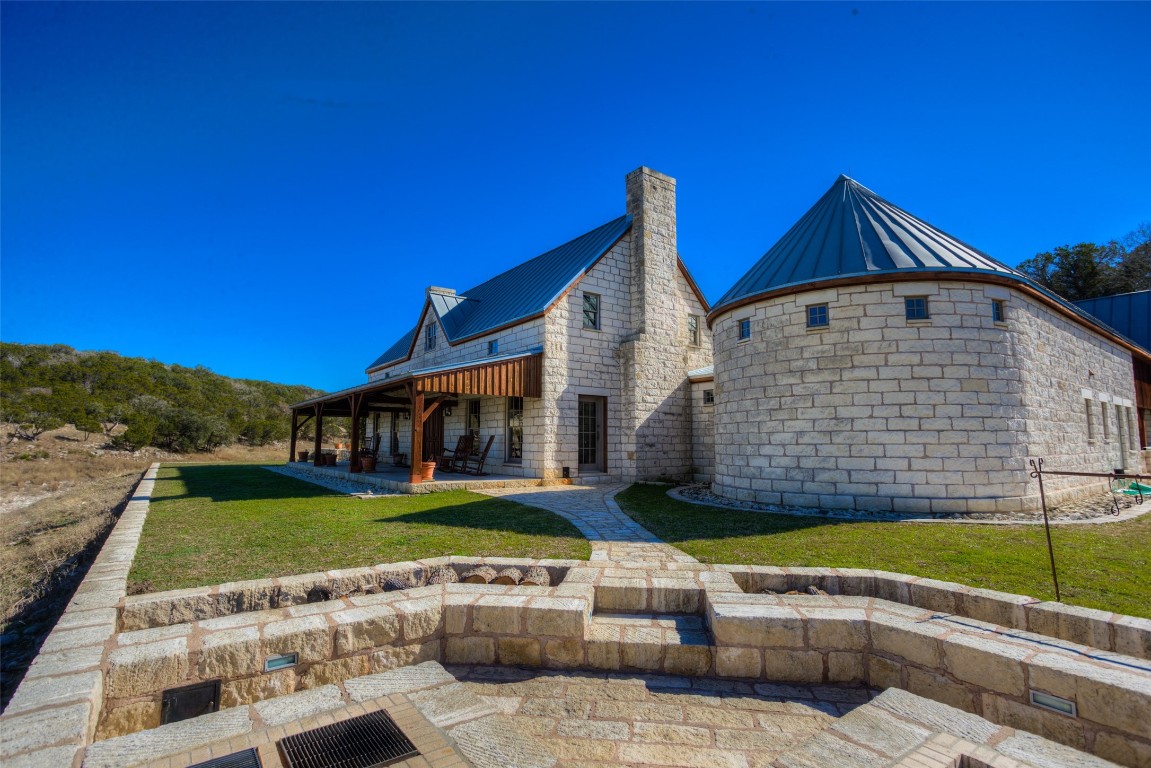 Blanco, Texas, 78606, United States, 4 Bedrooms Bedrooms, ,5 BathroomsBathrooms,Residential,For Sale,1720822