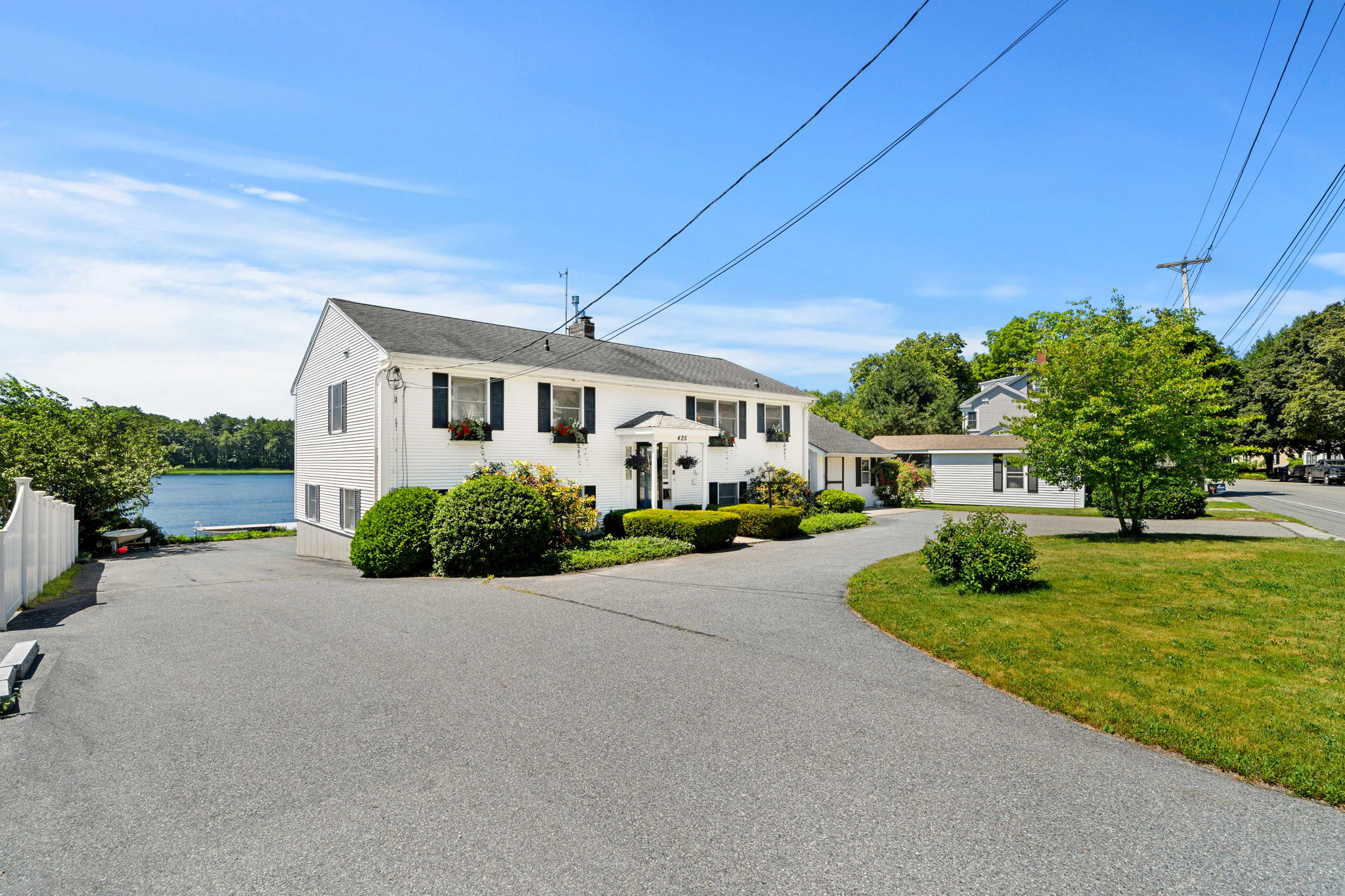  425 Main St, Amesbury, MA, 01913 - 物件實景