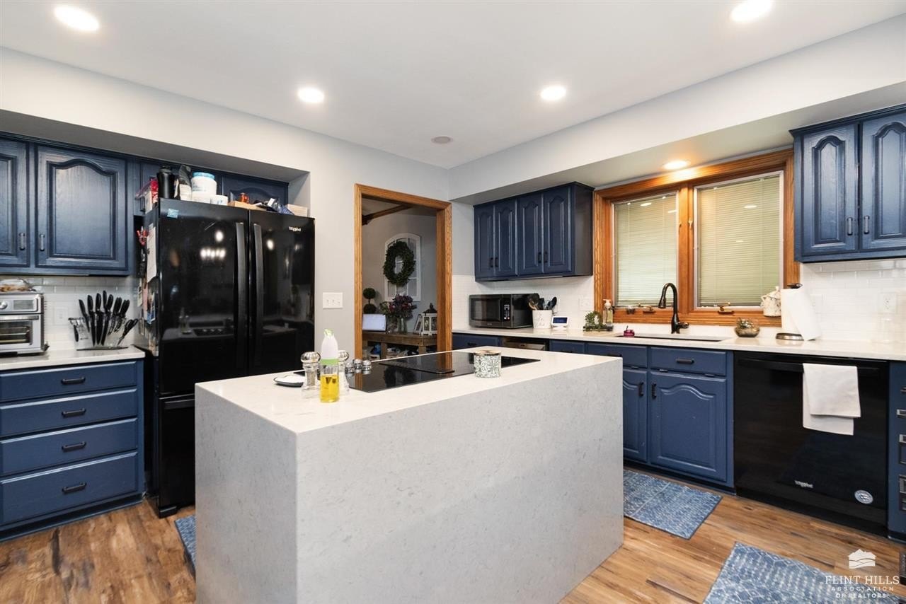Junction City, Kansas, 66441, United States, 4 Bedrooms Bedrooms, ,4 BathroomsBathrooms,Residential,For Sale,1805372