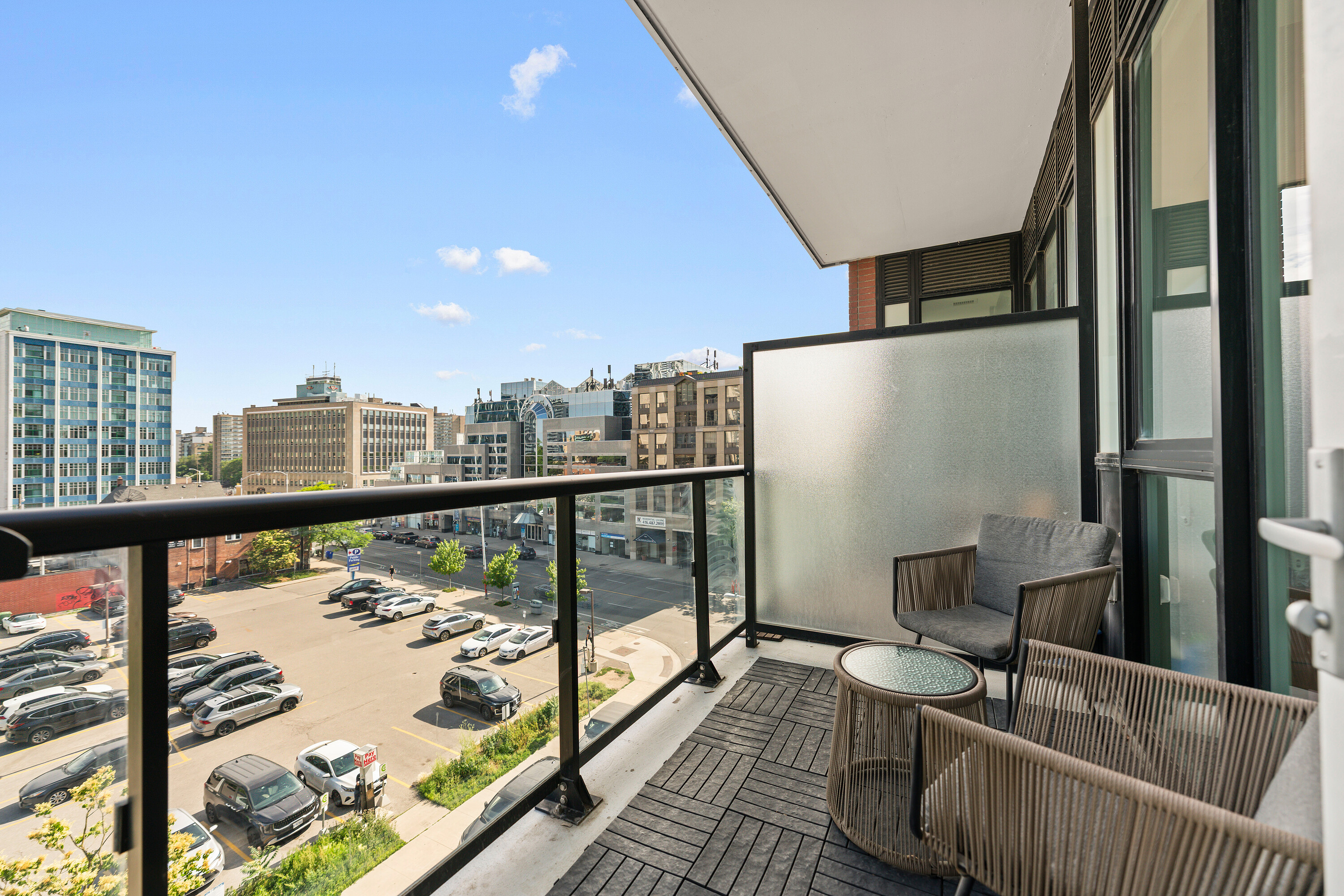  Modern Condo Living - 物件實景