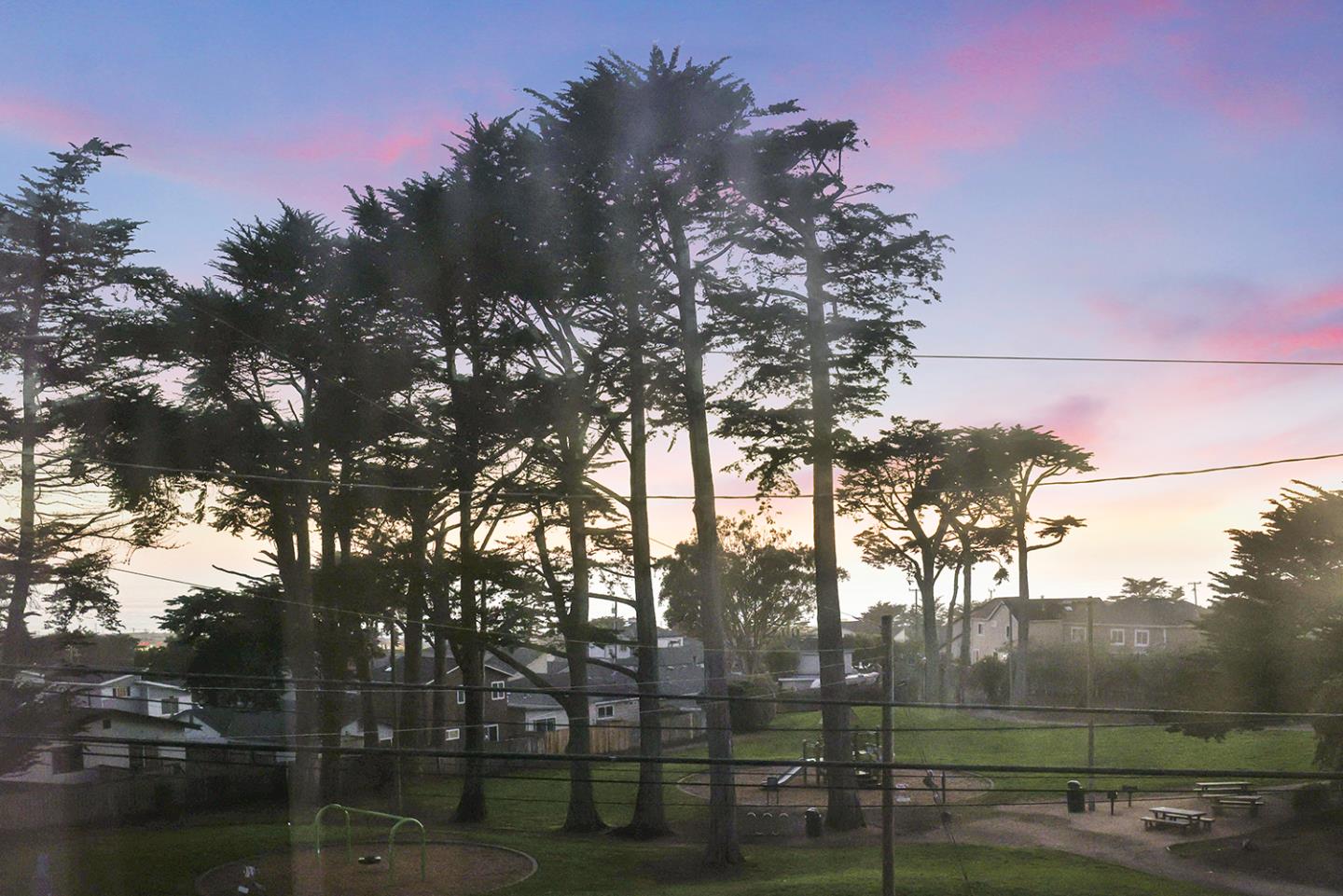 Pacifica, California, 94044, United States, 4 Bedrooms Bedrooms, ,5 BathroomsBathrooms,Residential,For Sale,1988346