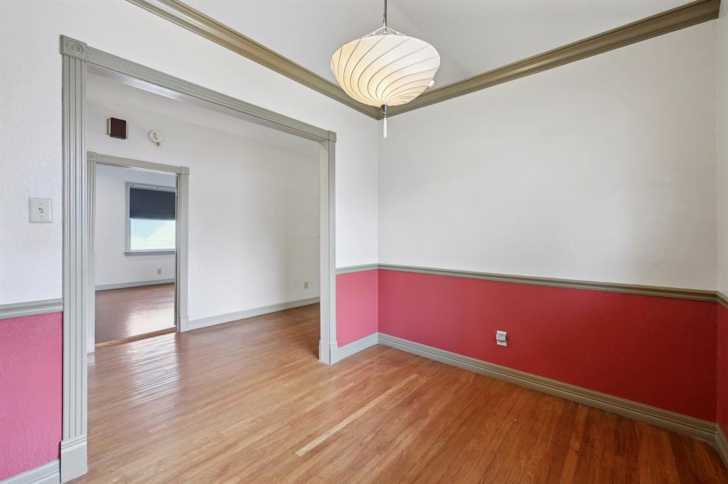 Fort Worth, Texas, 76107, United States, 5 Bedrooms Bedrooms, ,3 BathroomsBathrooms,Residential,For Sale,1915369