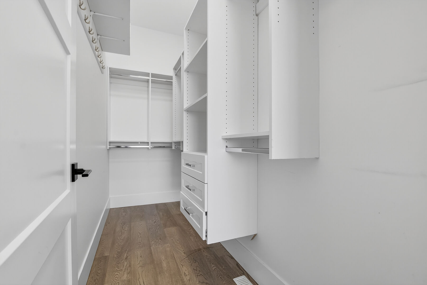  Spacious & Bright - 物件實景