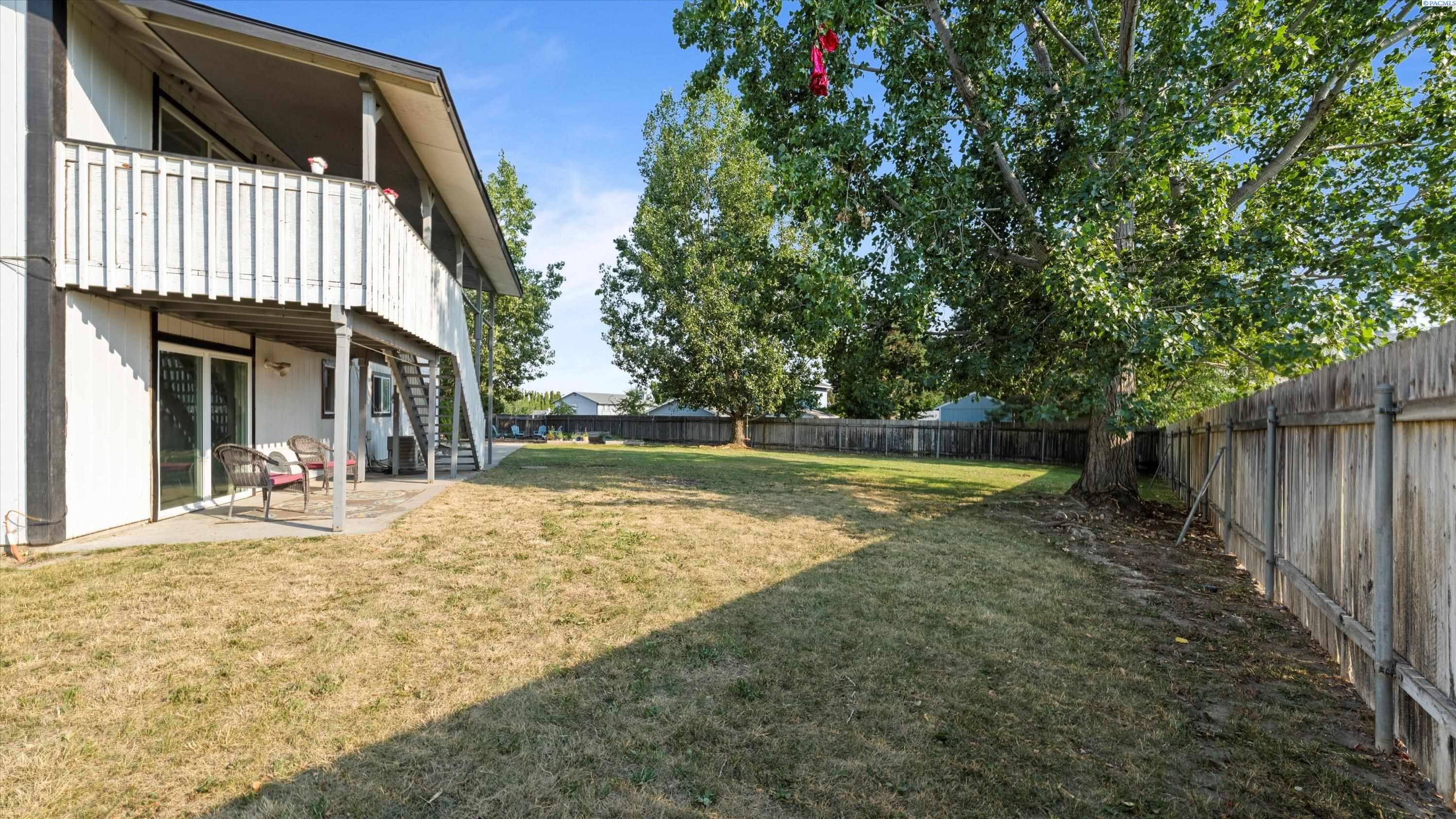Kennewick, Washington, 99338, United States, 4 Bedrooms Bedrooms, ,1 BathroomBathrooms,Residential,For Sale,1933317